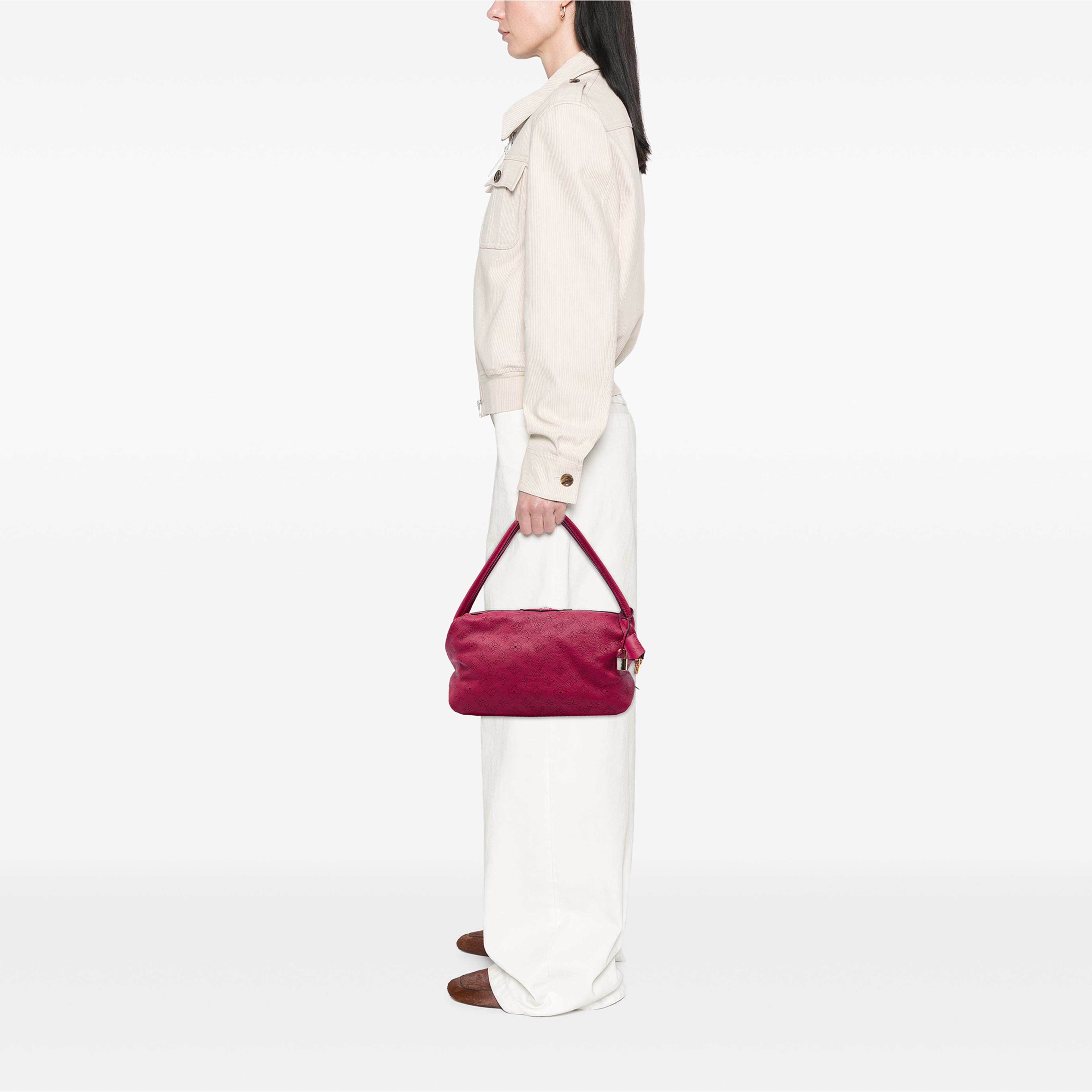 Louis Vuitton Monogram Mahina Galatea Pm, från Luxclusif, i färgen rosa. Klicka för att öppna bilden i stort format