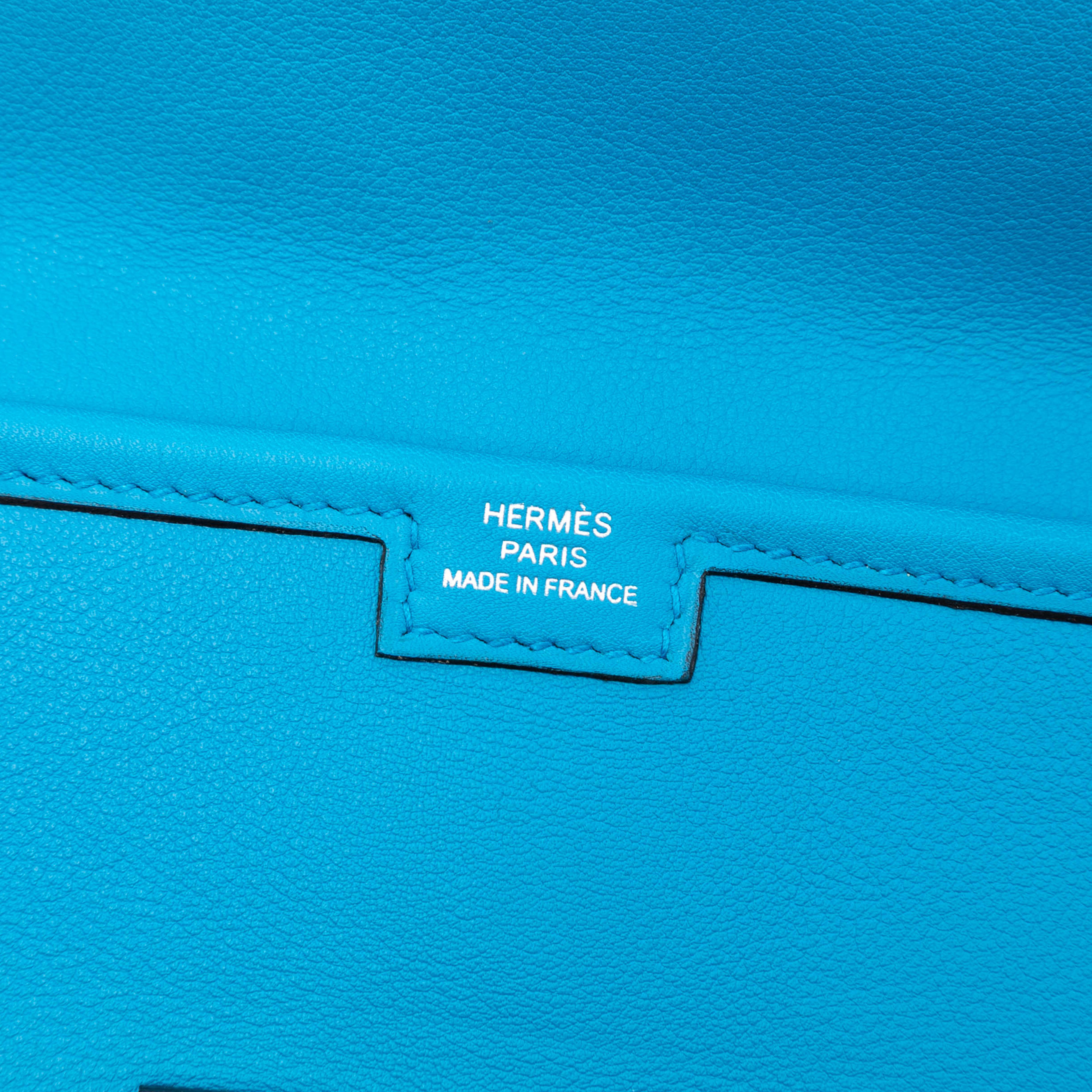 Hermès Swift Jige Elan 29, från Luxclusif, i färgen turquoise. Klicka för att öppna bilden i stort format