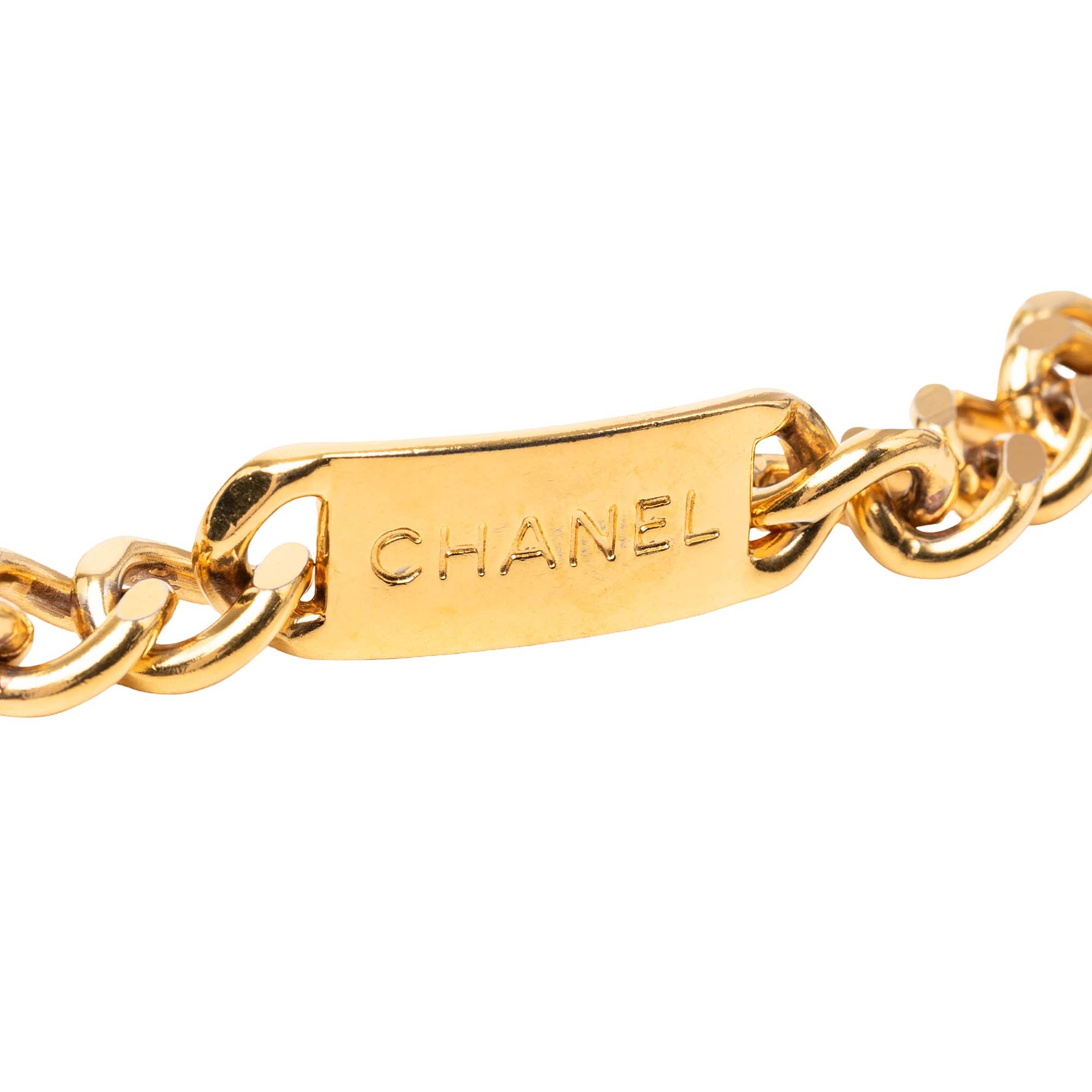 Chanel Cc Gold Plated 31 Rue Cambon Medallion Chain Belt, från Luxclusif, i färgen guld. Klicka för att öppna bilden i stort format