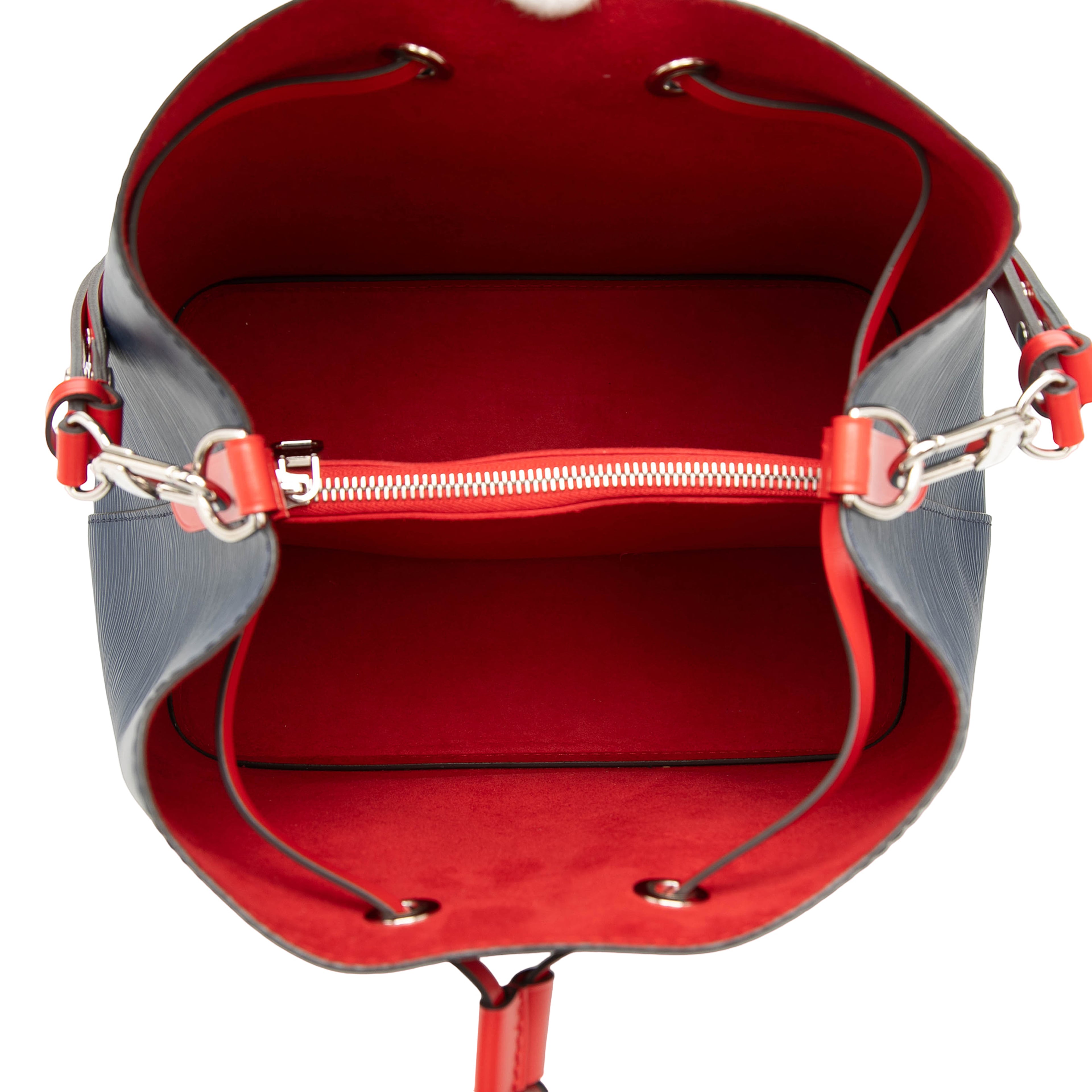 Louis Vuitton Epi Neonoe Mm, från Luxclusif, i färgen blå. Klicka för att öppna bilden i stort format