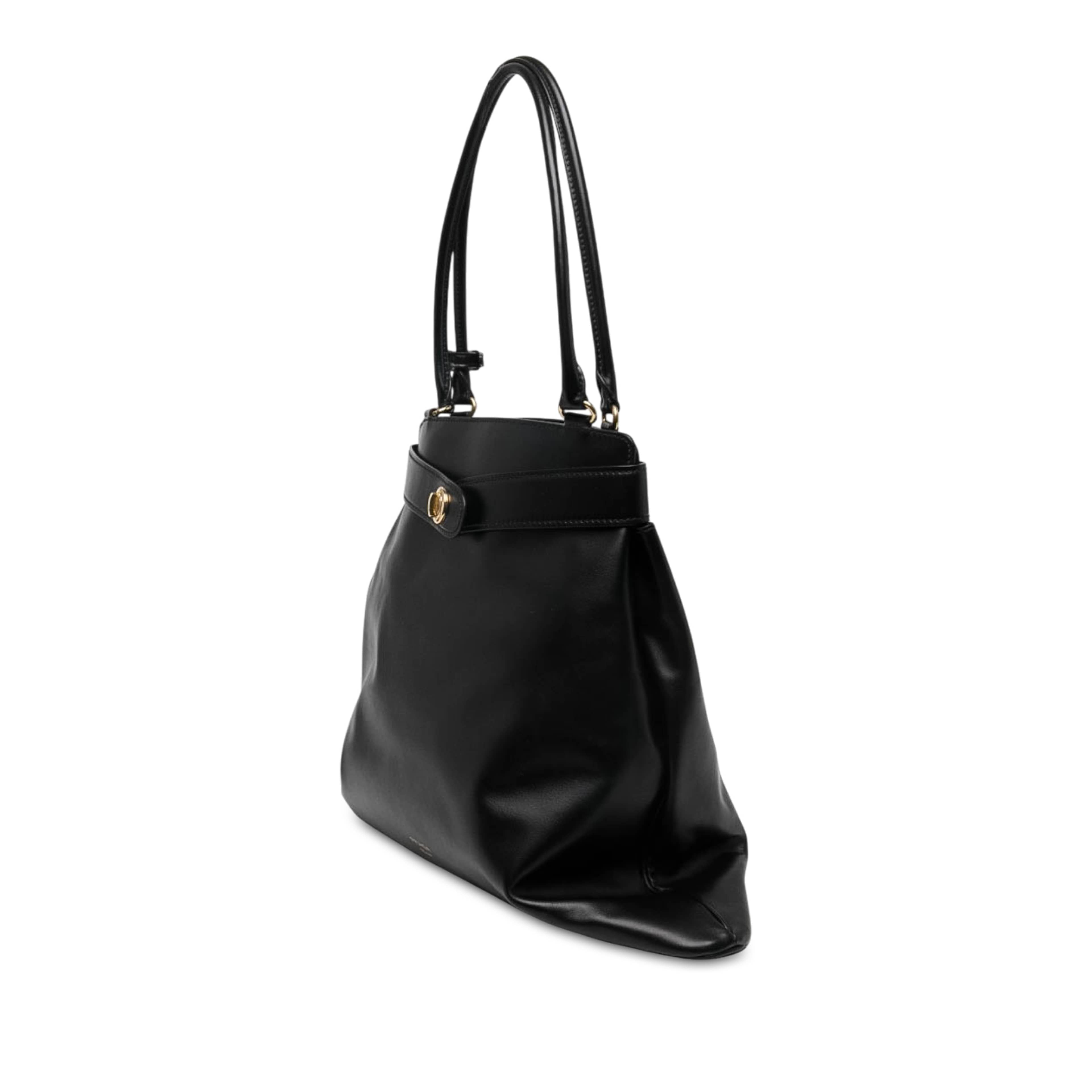 Prada Calfskin Etude Softy Shoulder Bag, från Luxclusif, i färgen svart. Klicka för att öppna bilden i stort format