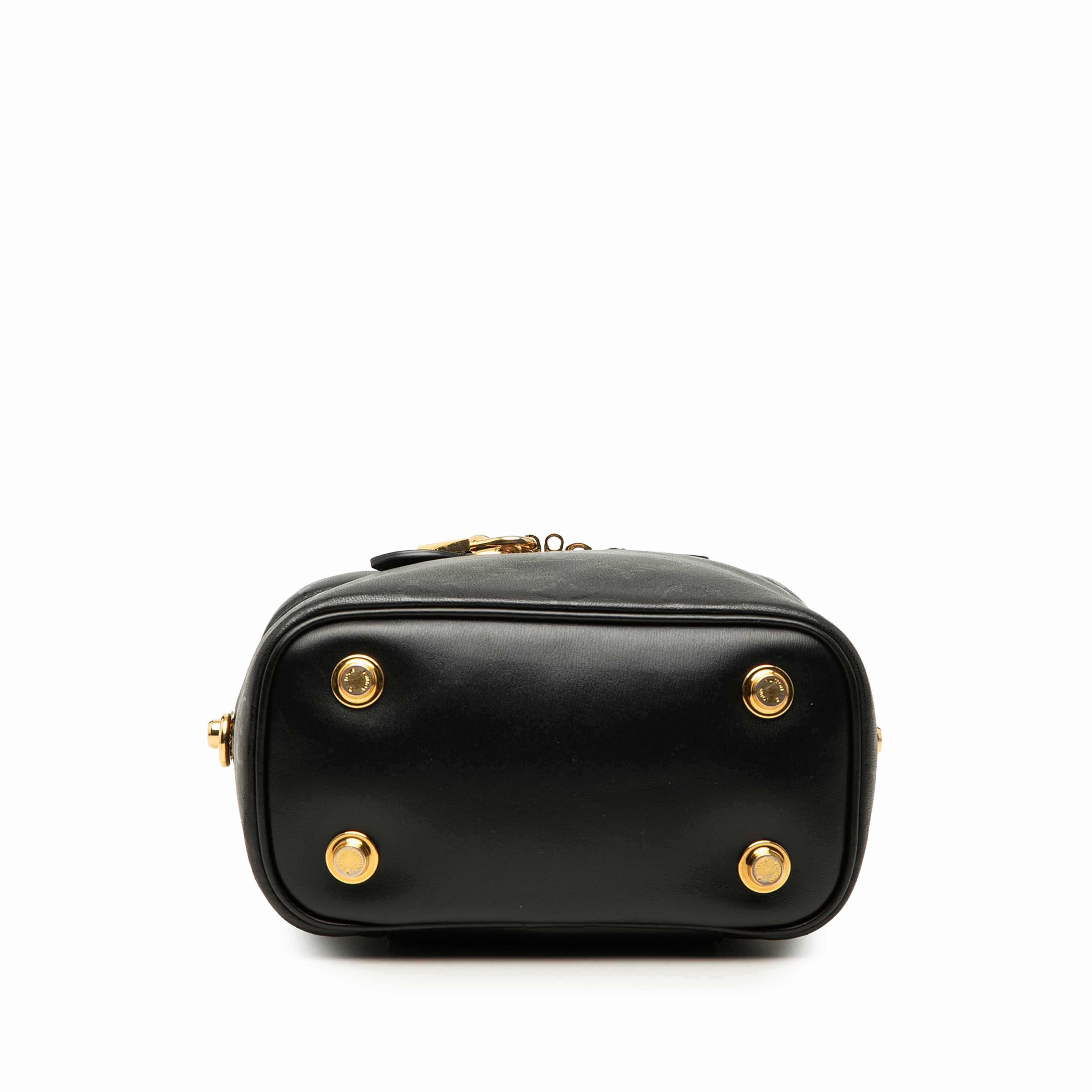 Louis Vuitton Monogram Ink Vanity Pm, från Luxclusif, i färgen svart. Klicka för att öppna bilden i stort format