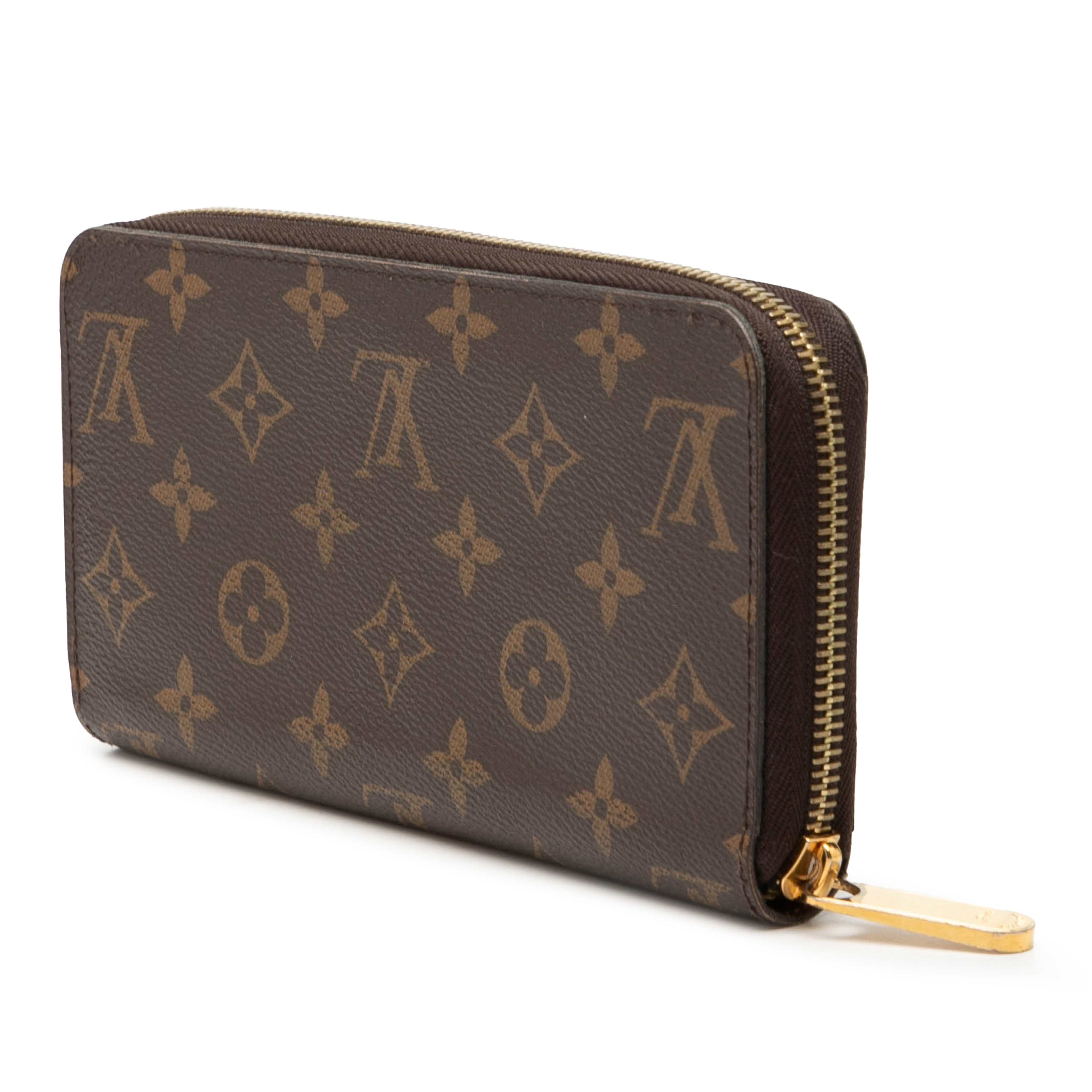 Louis Vuitton Monogram Zippy Long Wallet, från Luxclusif, i färgen brun. Klicka för att öppna bilden i stort format