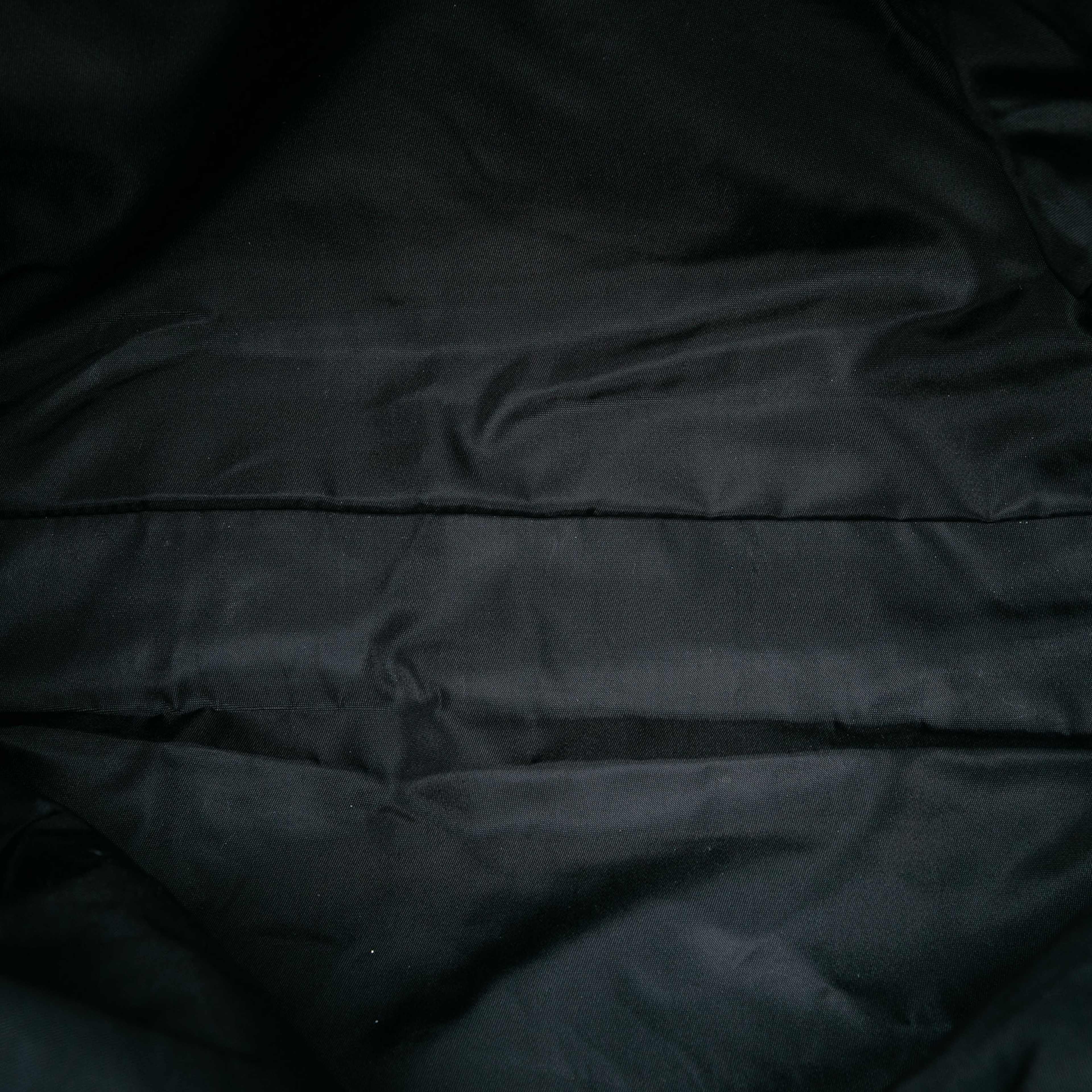 Burberry Supernova Check Nylon Buckleigh Tote, från Luxclusif, i färgen blue. Klicka för att öppna bilden i stort format