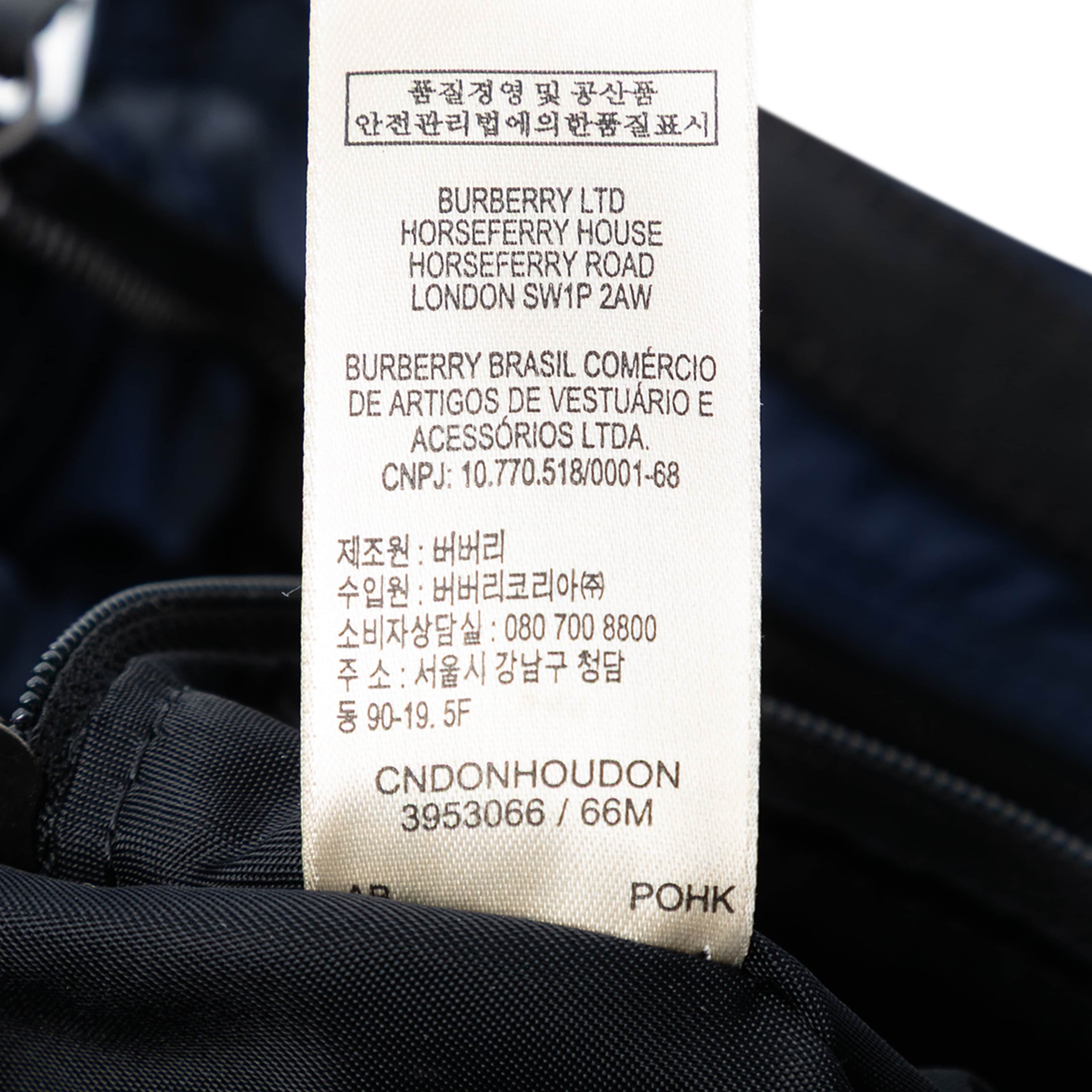 Burberry Supernova Check Nylon Buckleigh Tote, från Luxclusif, i färgen blue. Klicka för att öppna bilden i stort format