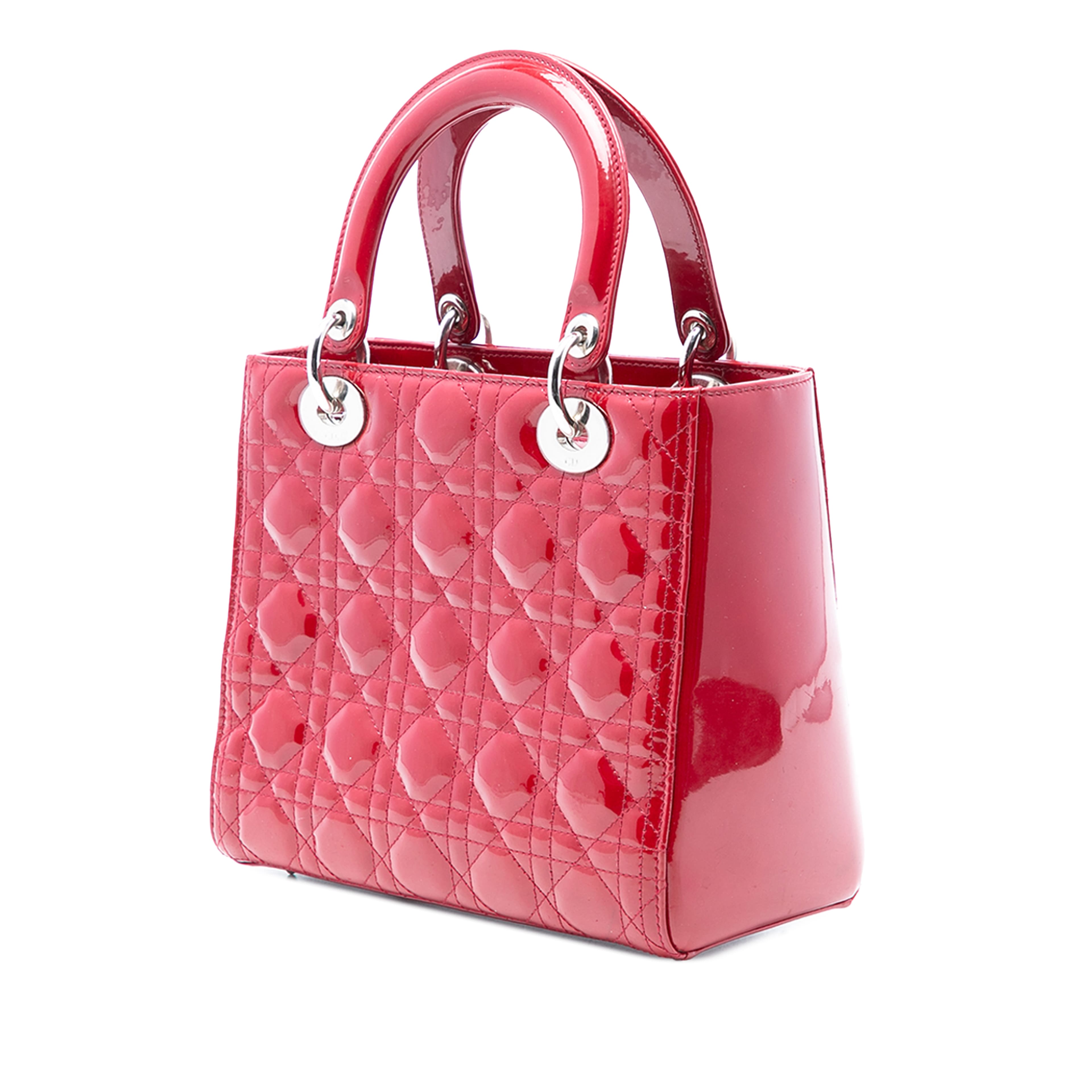 Dior Medium Patent Cannage Lady Dior, från Luxclusif, i färgen red. Klicka för att öppna bilden i stort format