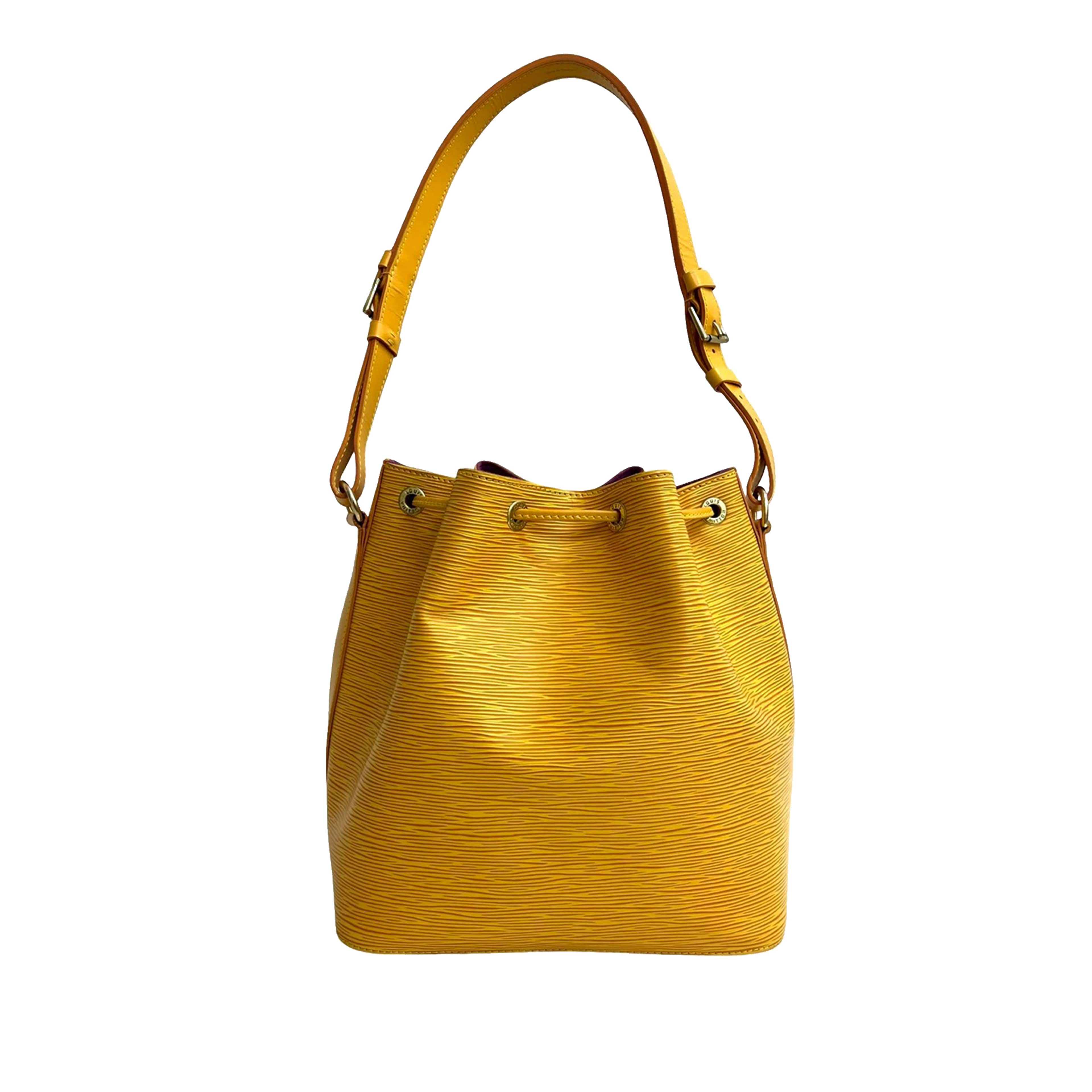 Louis Vuitton Epi Petit Noe, från Luxclusif, i färgen gul. Klicka för att öppna bilden i stort format