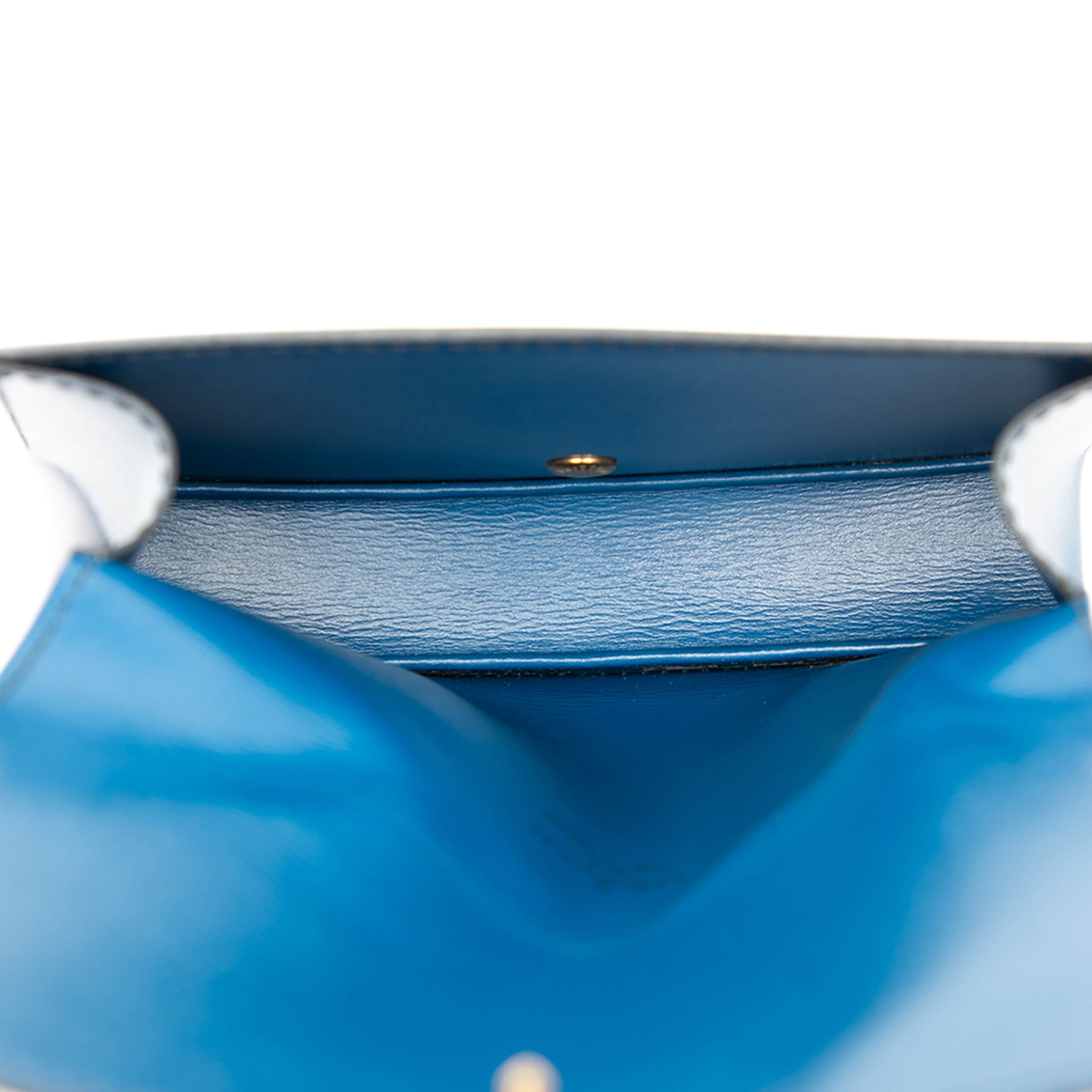 Louis Vuitton Epi Tilsitt Belt Bag, från Luxclusif, i färgen blue. Klicka för att öppna bilden i stort format