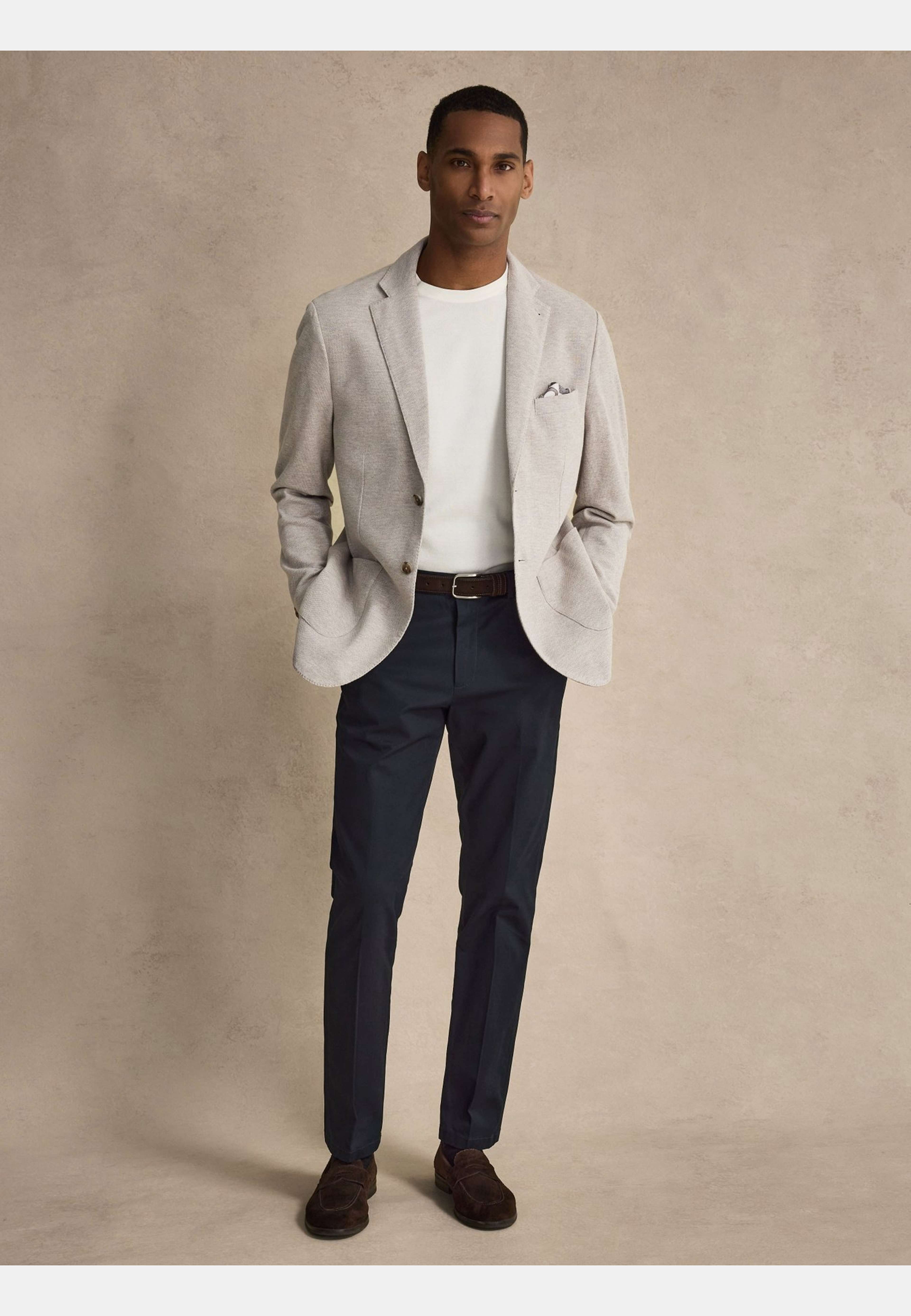 Knitted Blazer, från John Henric, i färgen beige. Klicka för att öppna bilden i stort format