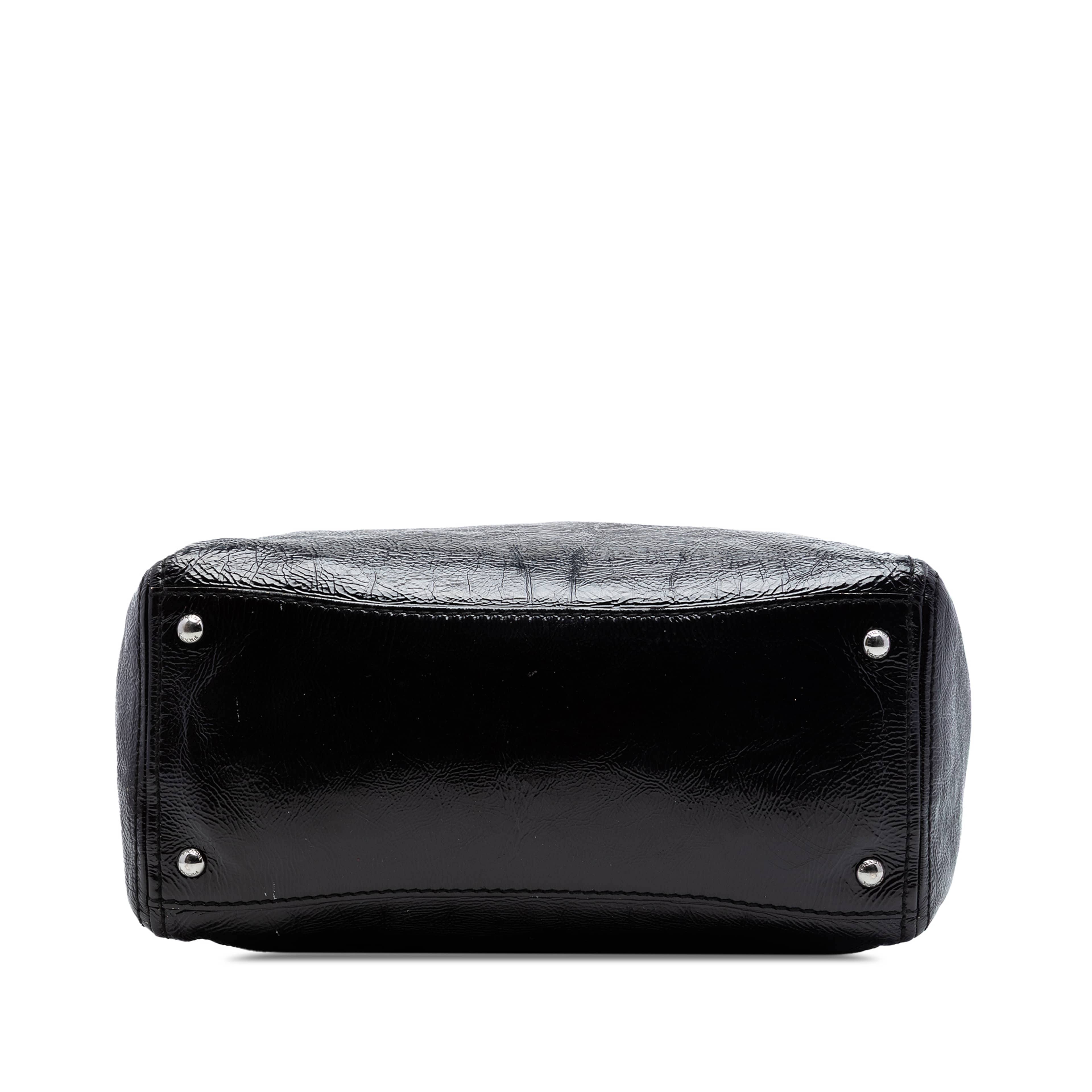 Prada Sfumato Vernice Naplak Frame Satchel, från Luxclusif, i färgen brown. Klicka för att öppna bilden i stort format