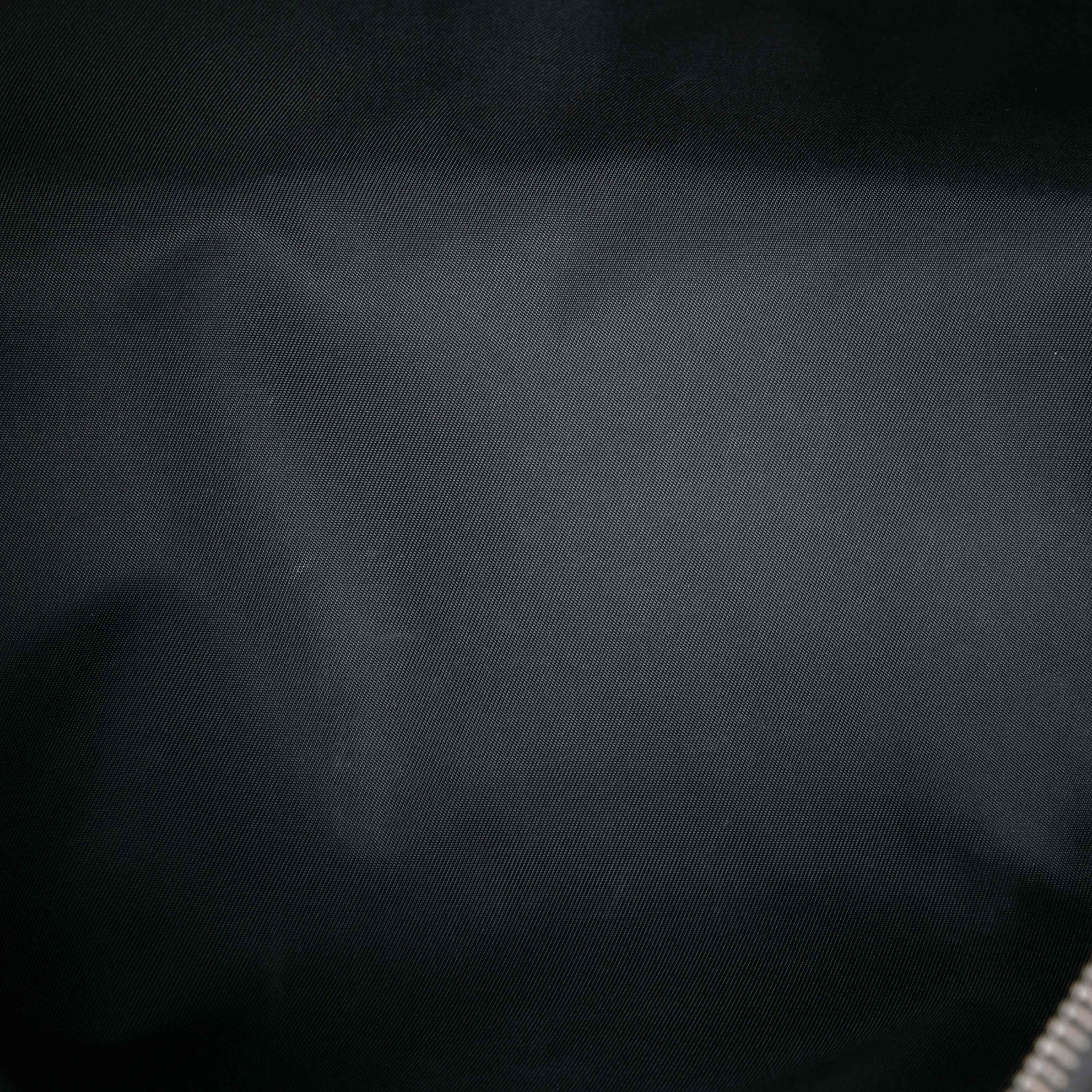 Gucci Gg Imprime Cosmetic Pouch, från Luxclusif, i färgen black. Klicka för att öppna bilden i stort format