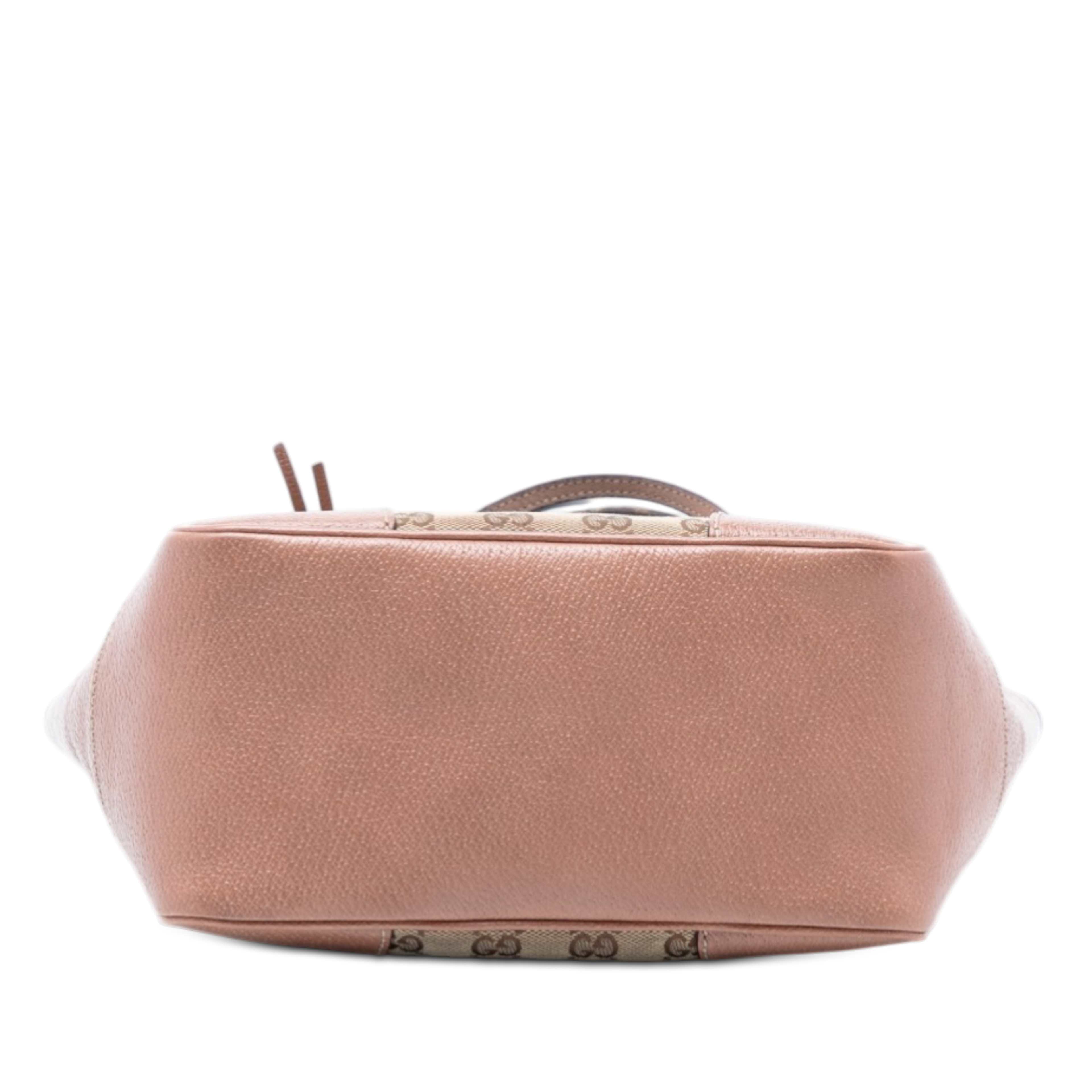 Gucci Gg Canvas Bree Tote, från Luxclusif, i färgen beige. Klicka för att öppna bilden i stort format