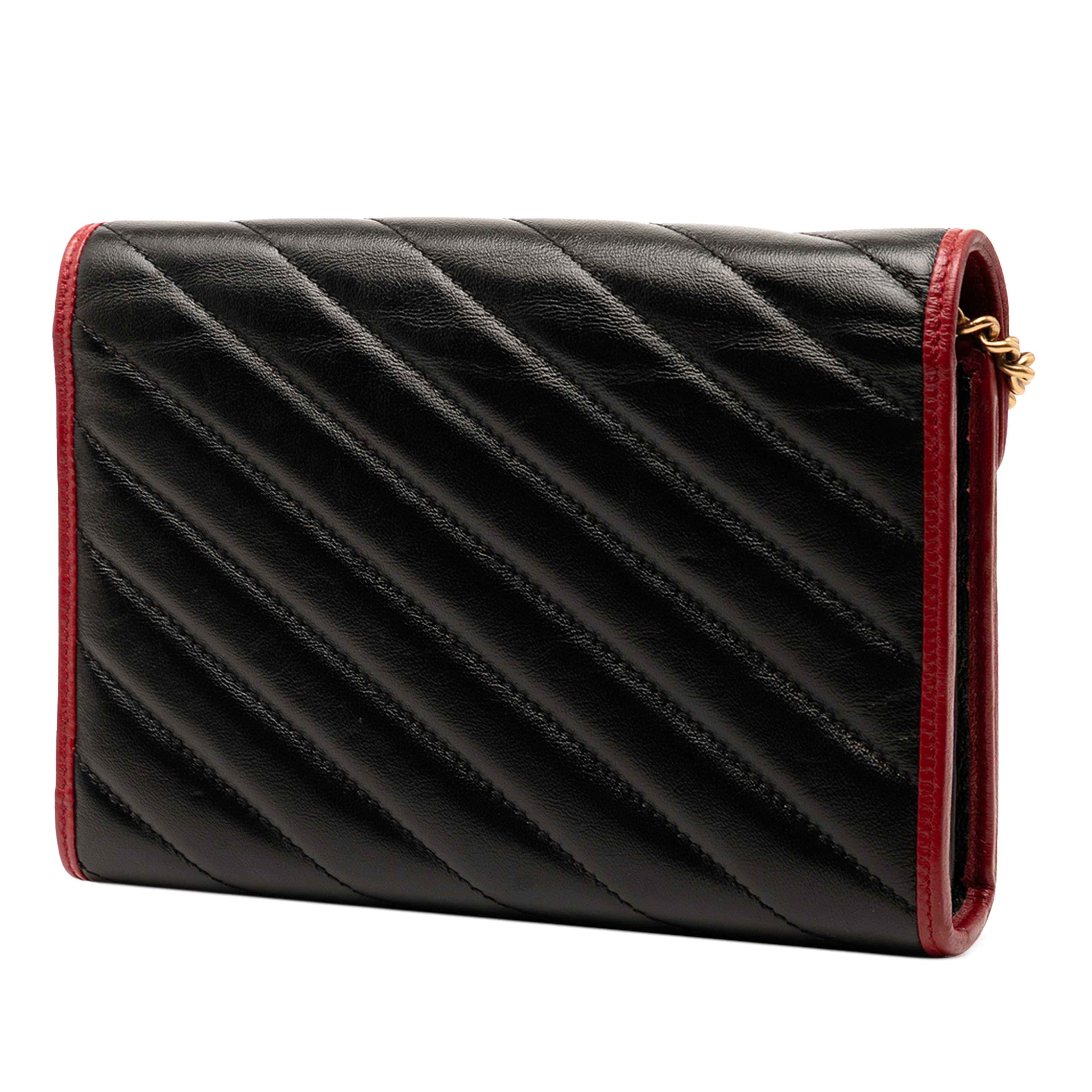 Gucci Gg Marmont Matelasse Leather Torchon Wallet On Chain, från Luxclusif, i färgen black. Klicka för att öppna bilden i stort format