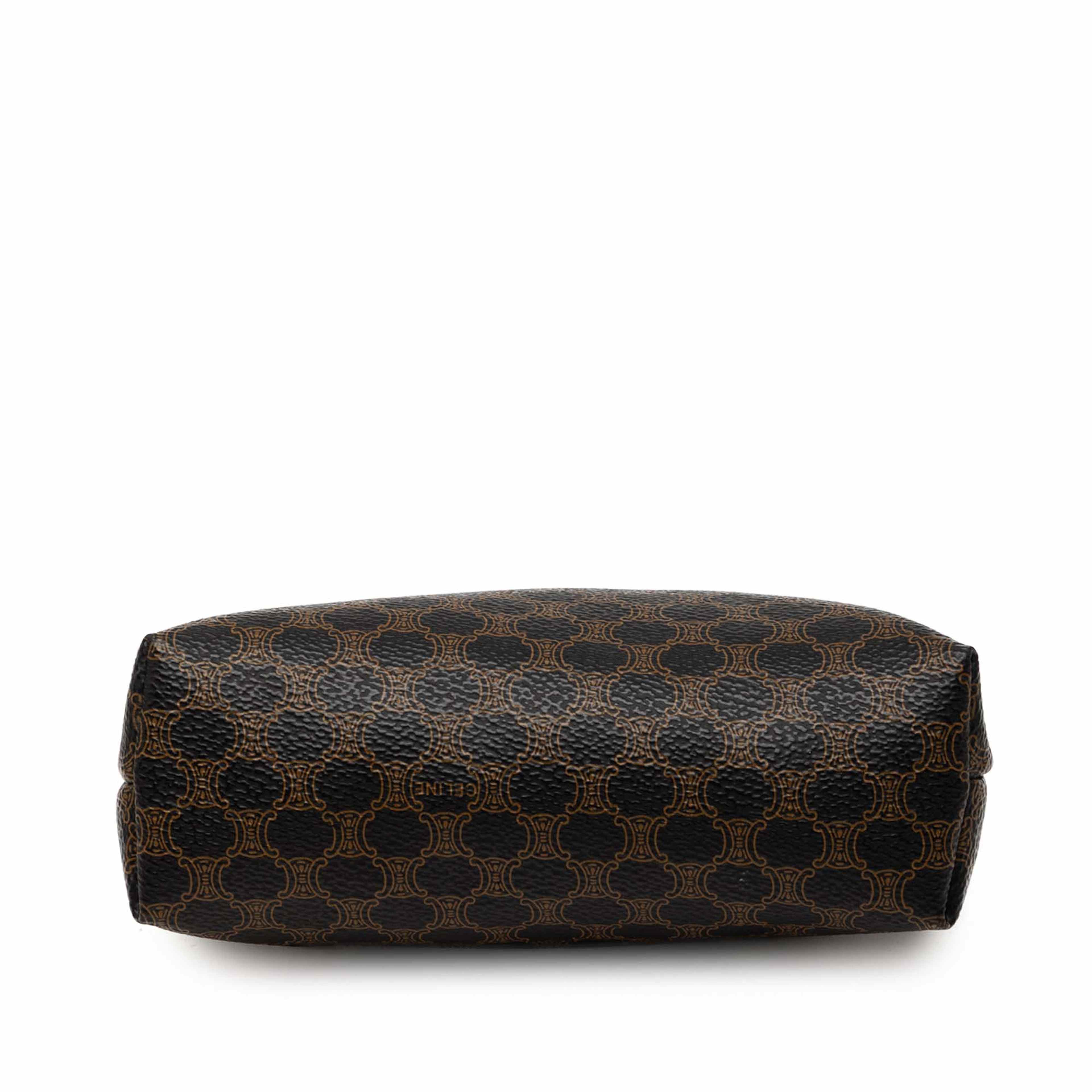 Celine Macadam Coated Canvas Pouch, från Luxclusif, i färgen svart. Klicka för att öppna bilden i stort format