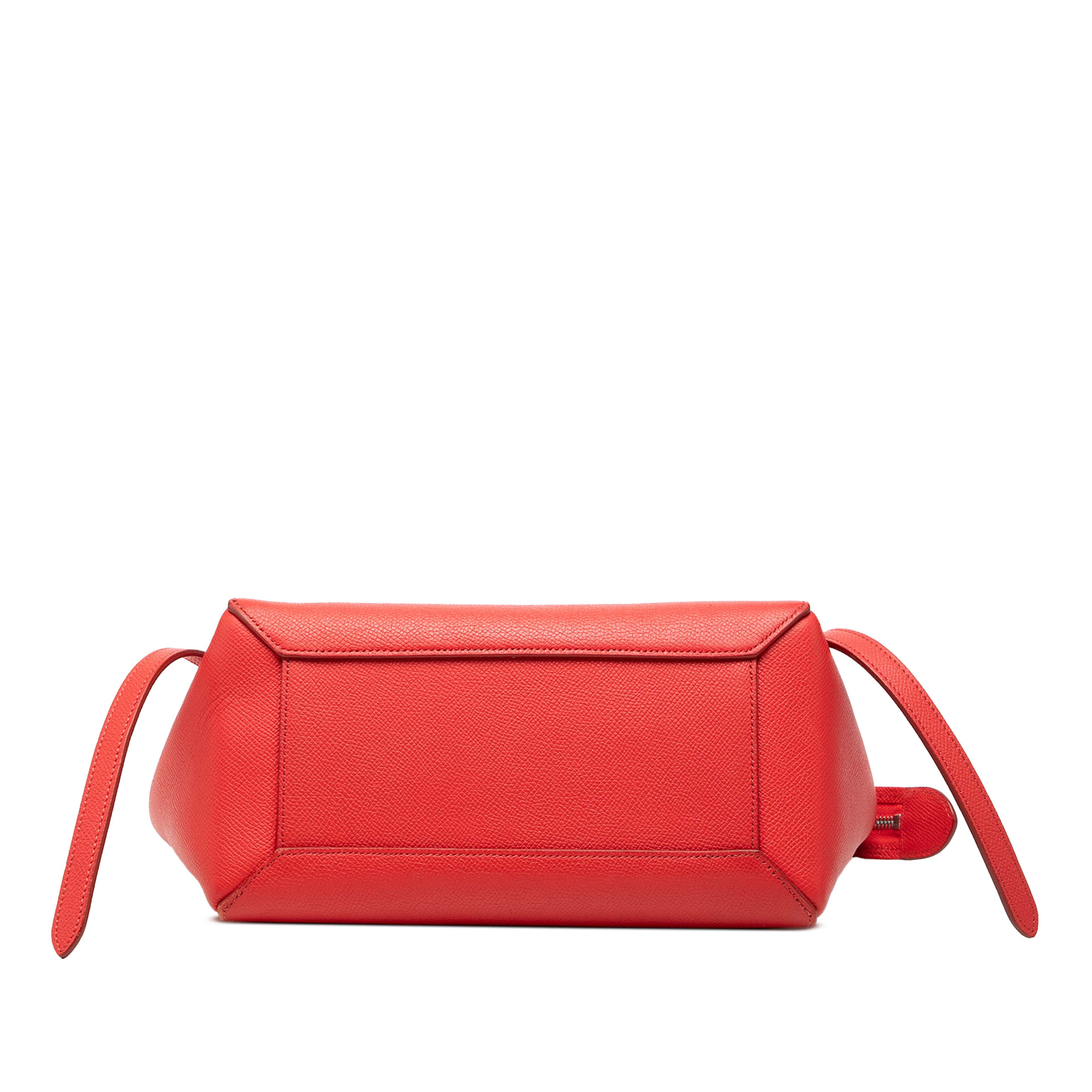 Celine Micro Grained Calfskin Belt Bag, från Luxclusif, i färgen red. Klicka för att öppna bilden i stort format