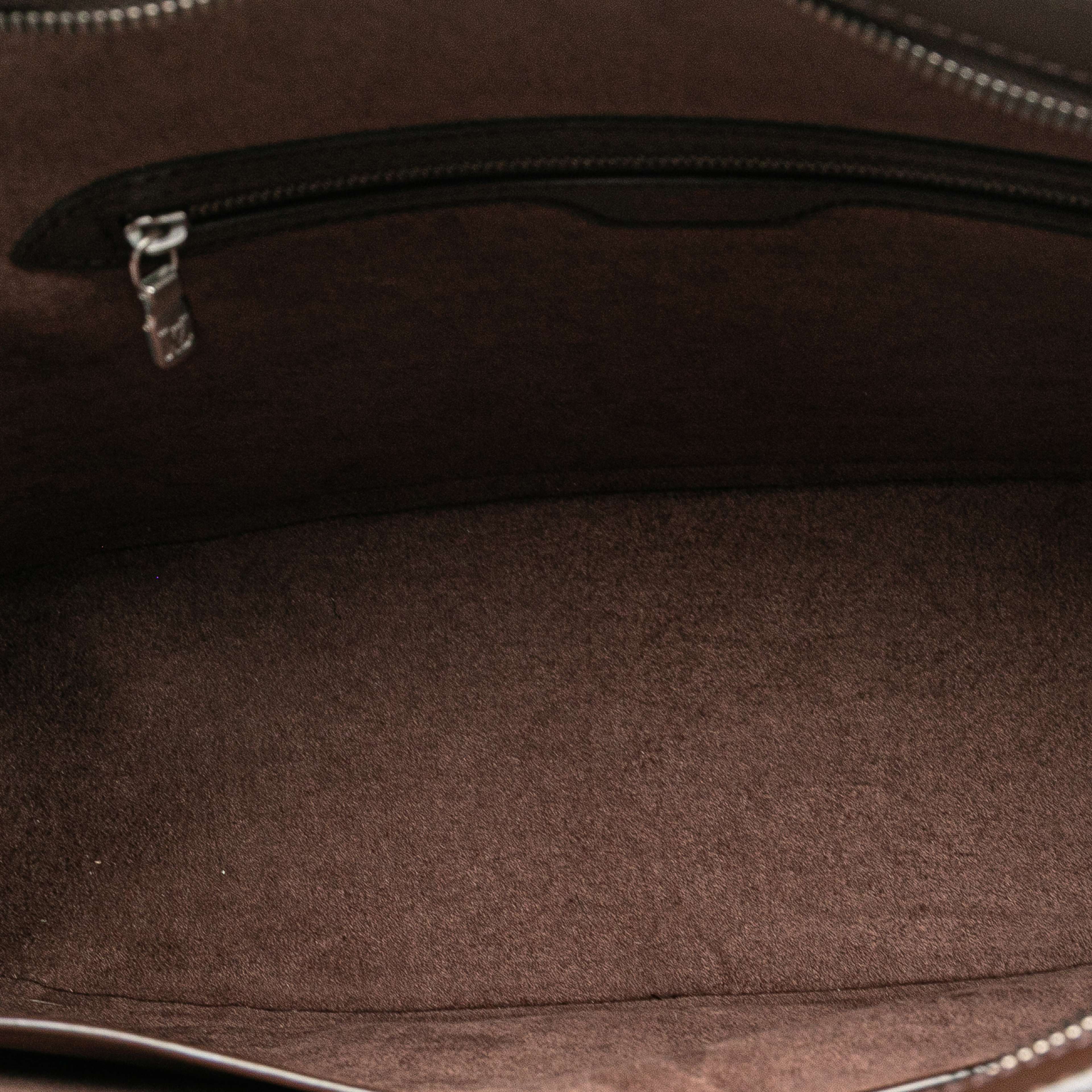 Louis Vuitton Epi Lussac, från Luxclusif, i färgen dark brown.