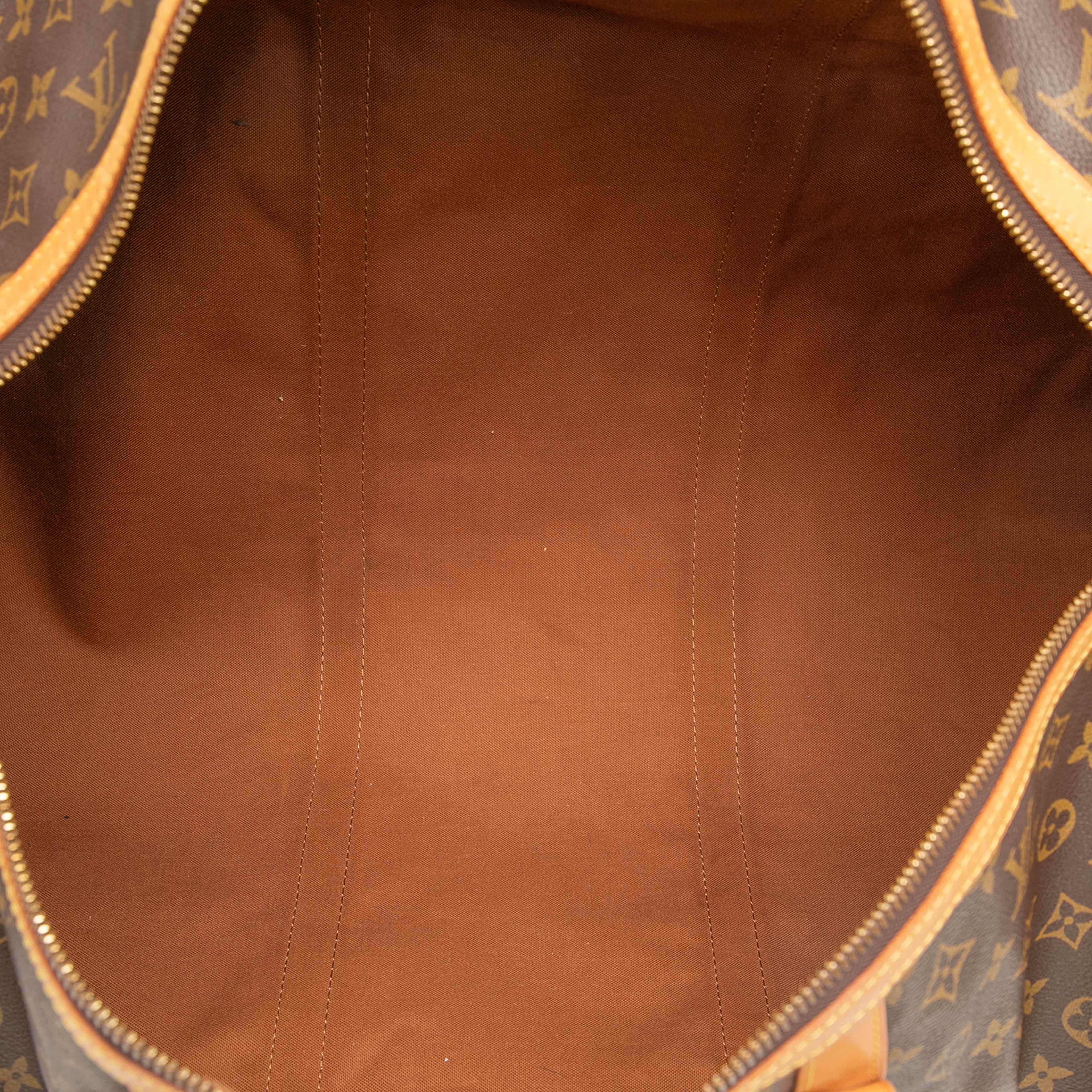 Louis Vuitton Monogram Sac Souple 55, från Luxclusif, i färgen brown. Klicka för att öppna bilden i stort format