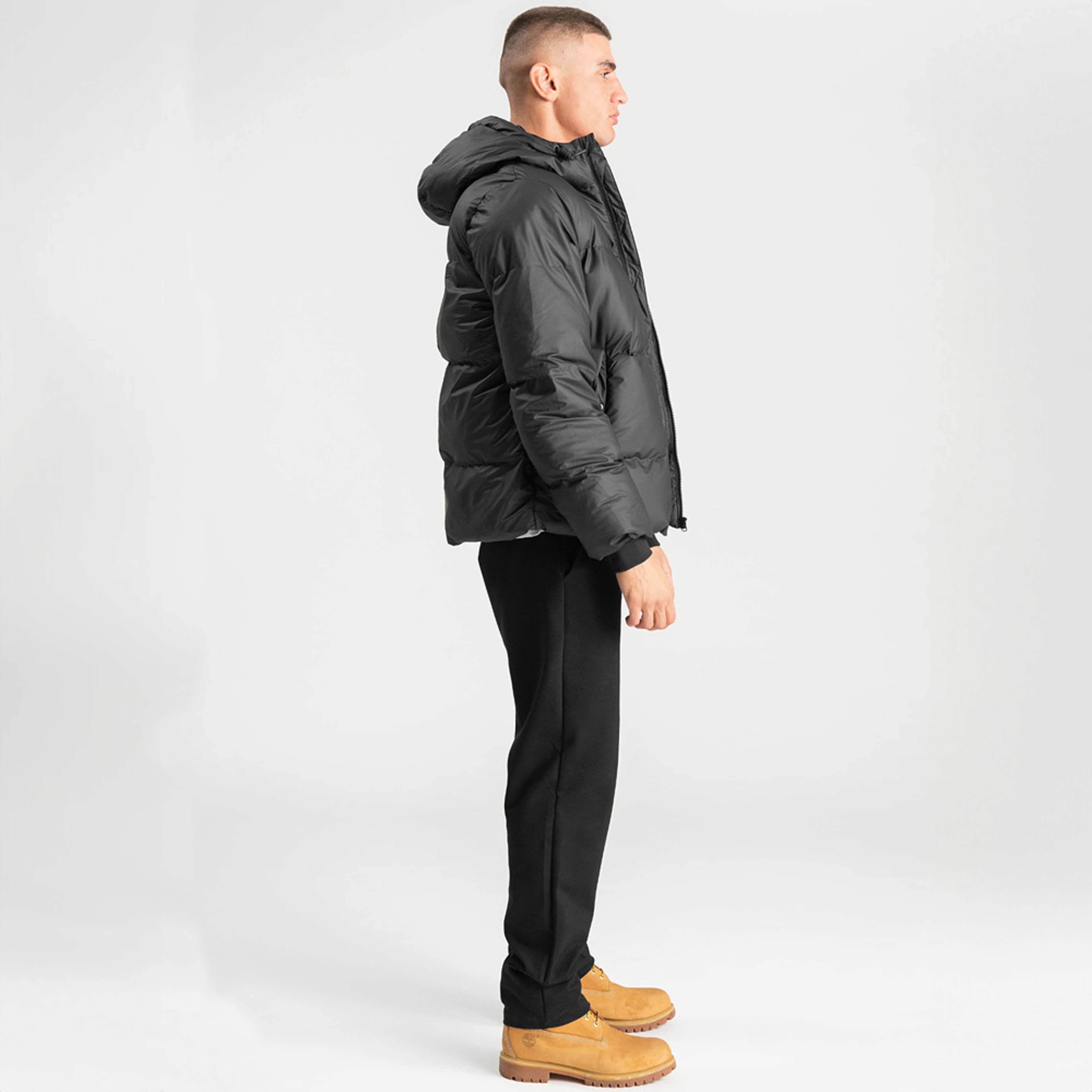 Belagd Huvjacka, från TeeShoppen, i färgen svart. Klicka för att öppna bilden i stort format