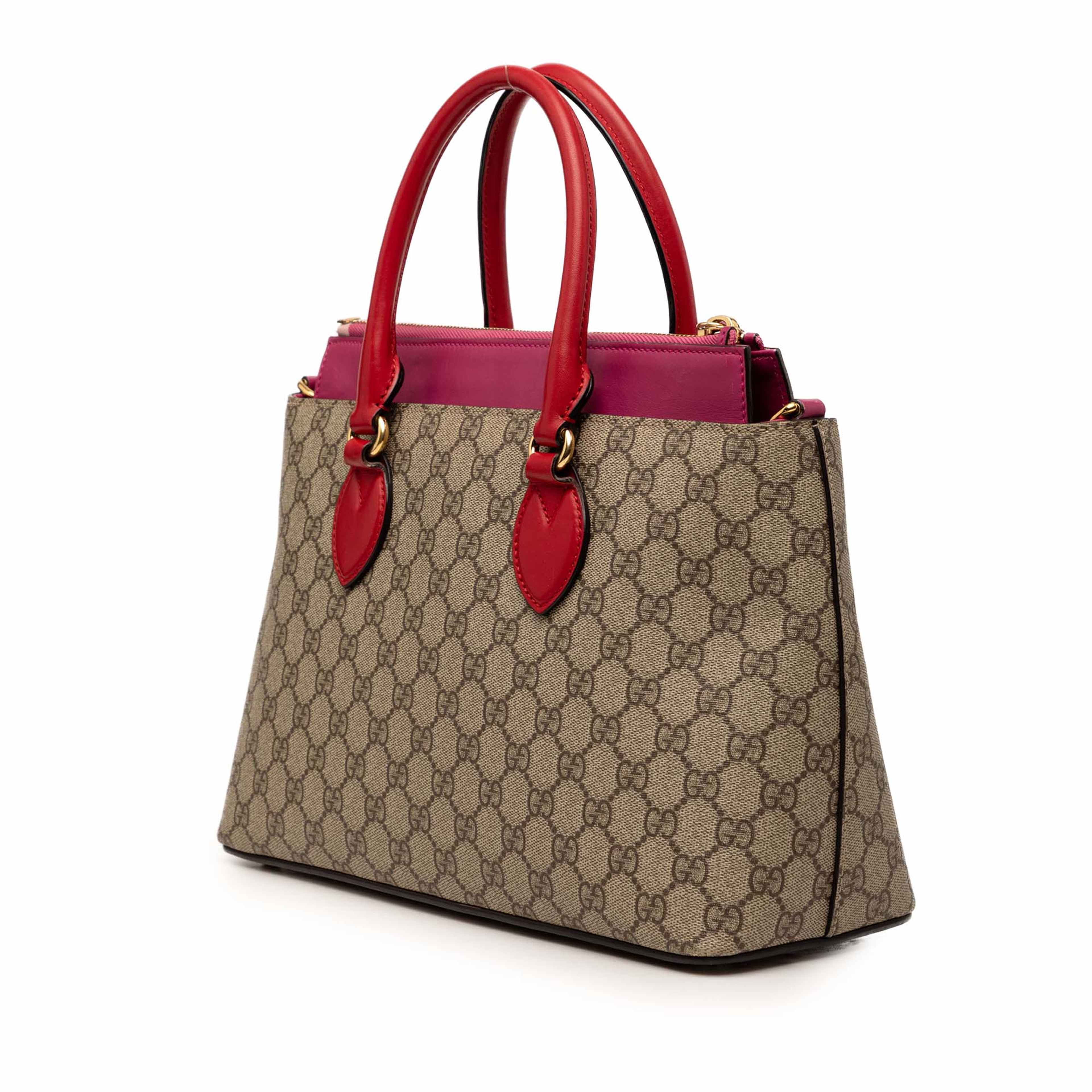 Gucci Gg Supreme Linea A Satchel, från Luxclusif, i färgen beige. Klicka för att öppna bilden i stort format