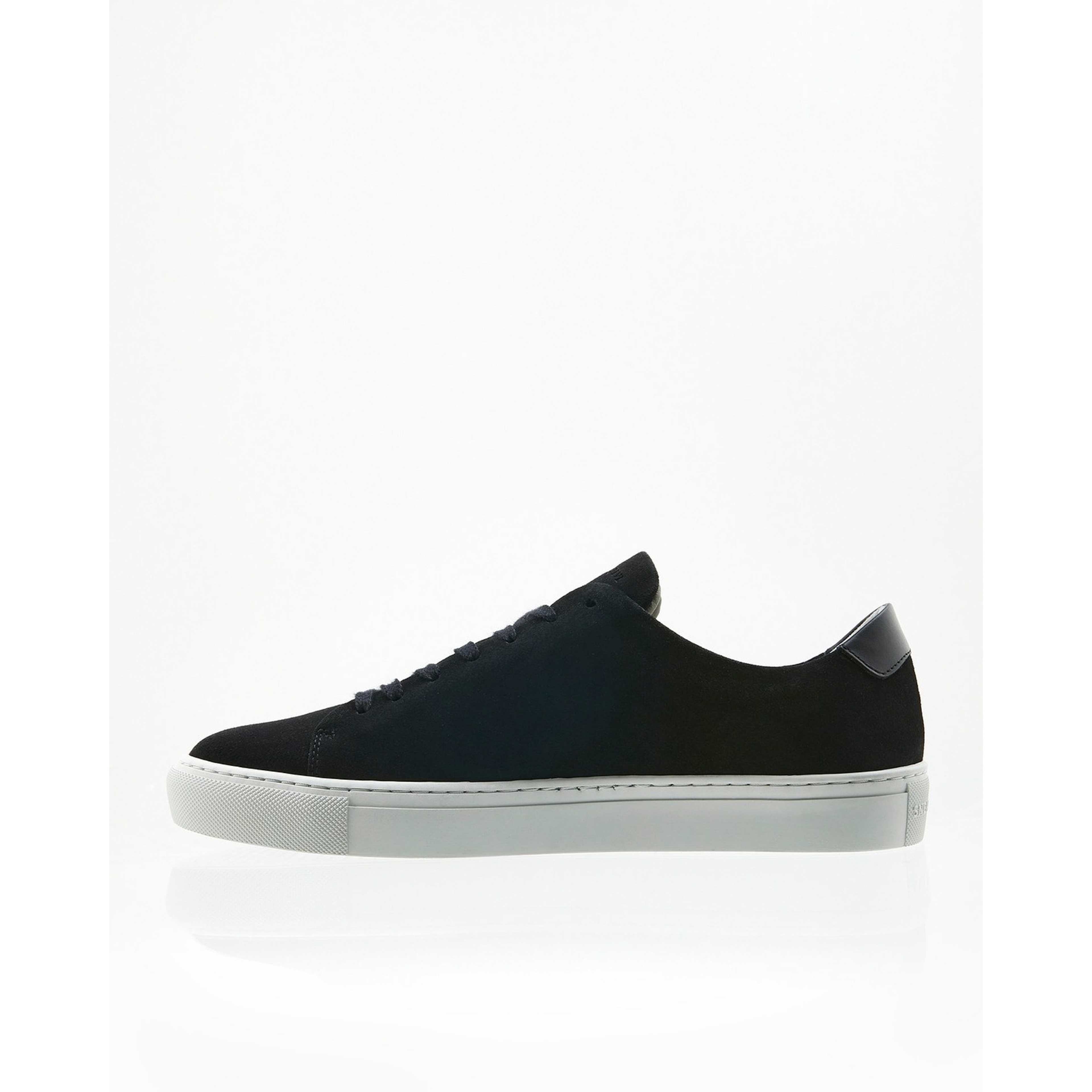 Moore Suede