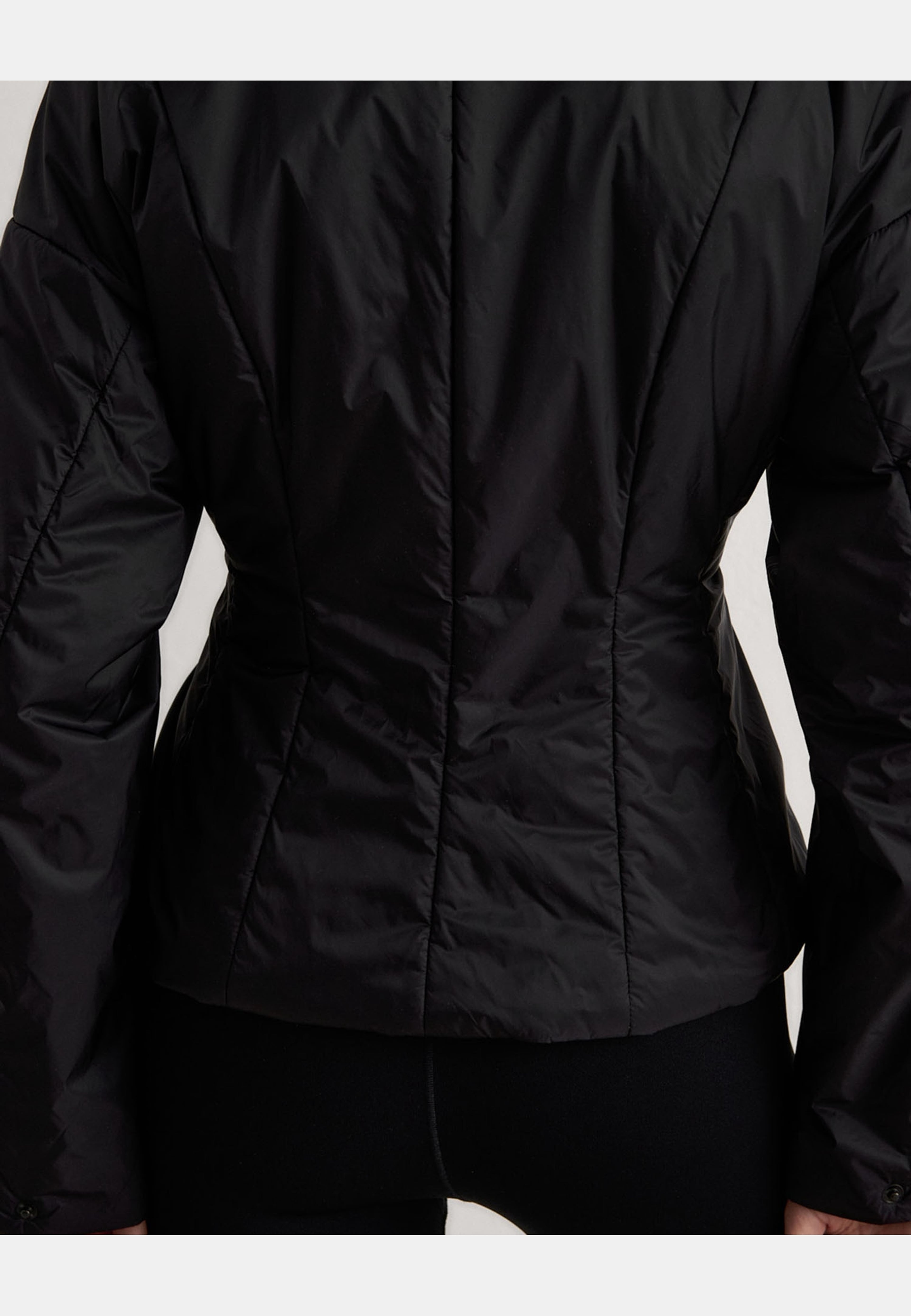 Padded Jacket, från aim'n, i färgen black. Klicka för att öppna bilden i stort format