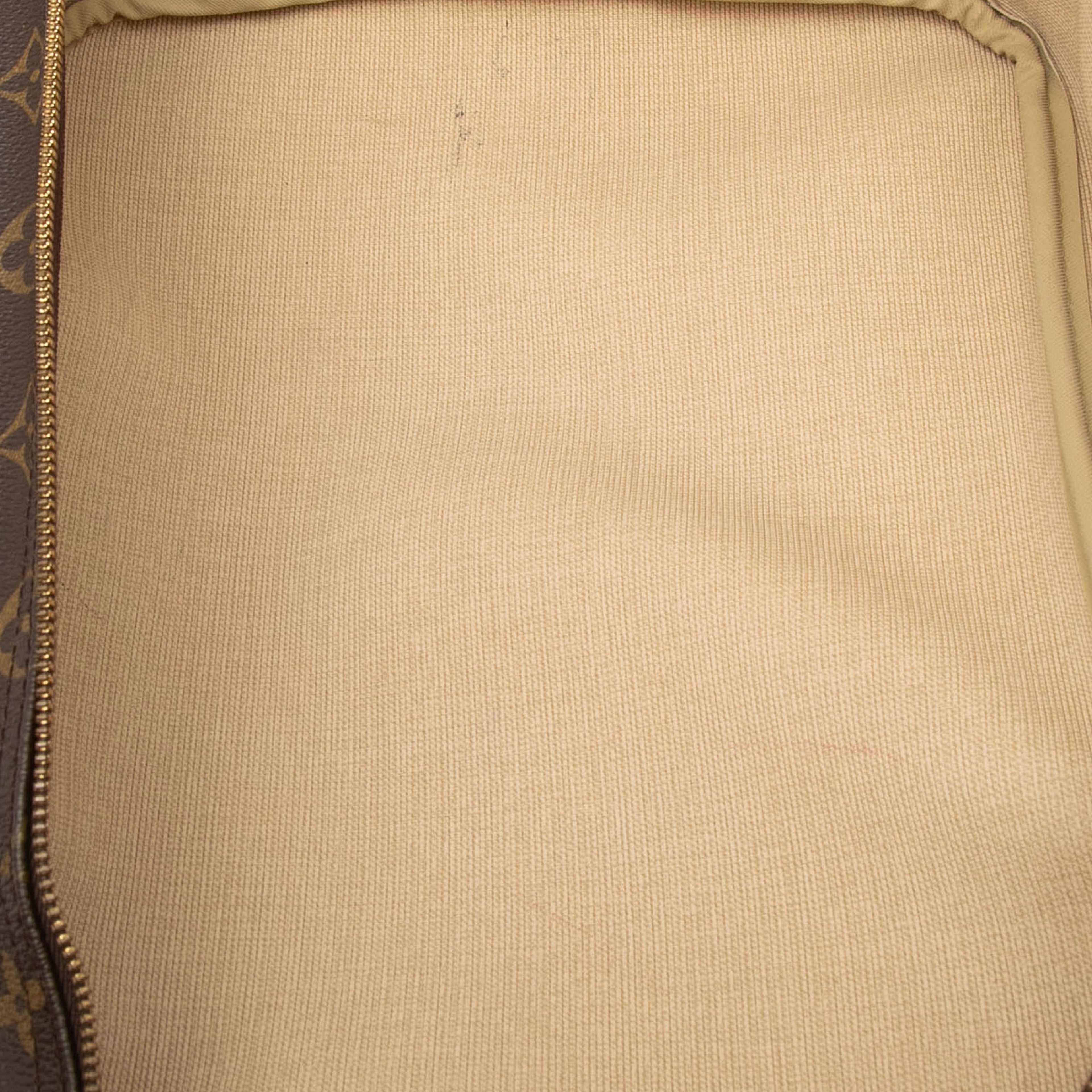 Louis Vuitton Monogram Excursion, från Luxclusif, i färgen brown. Klicka för att öppna bilden i stort format