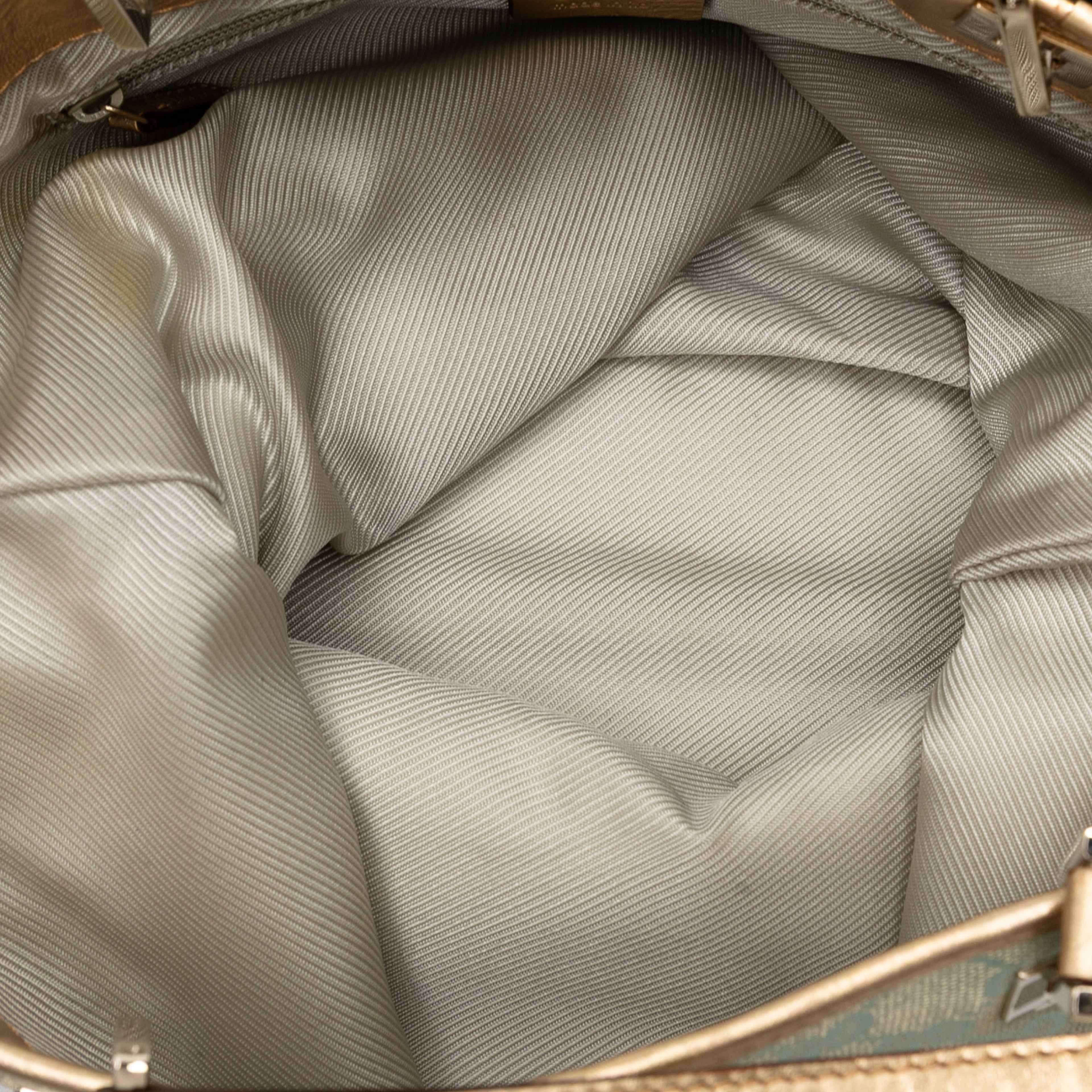 Gucci Gg Canvas Tote, från Luxclusif, i färgen mint. Klicka för att öppna bilden i stort format