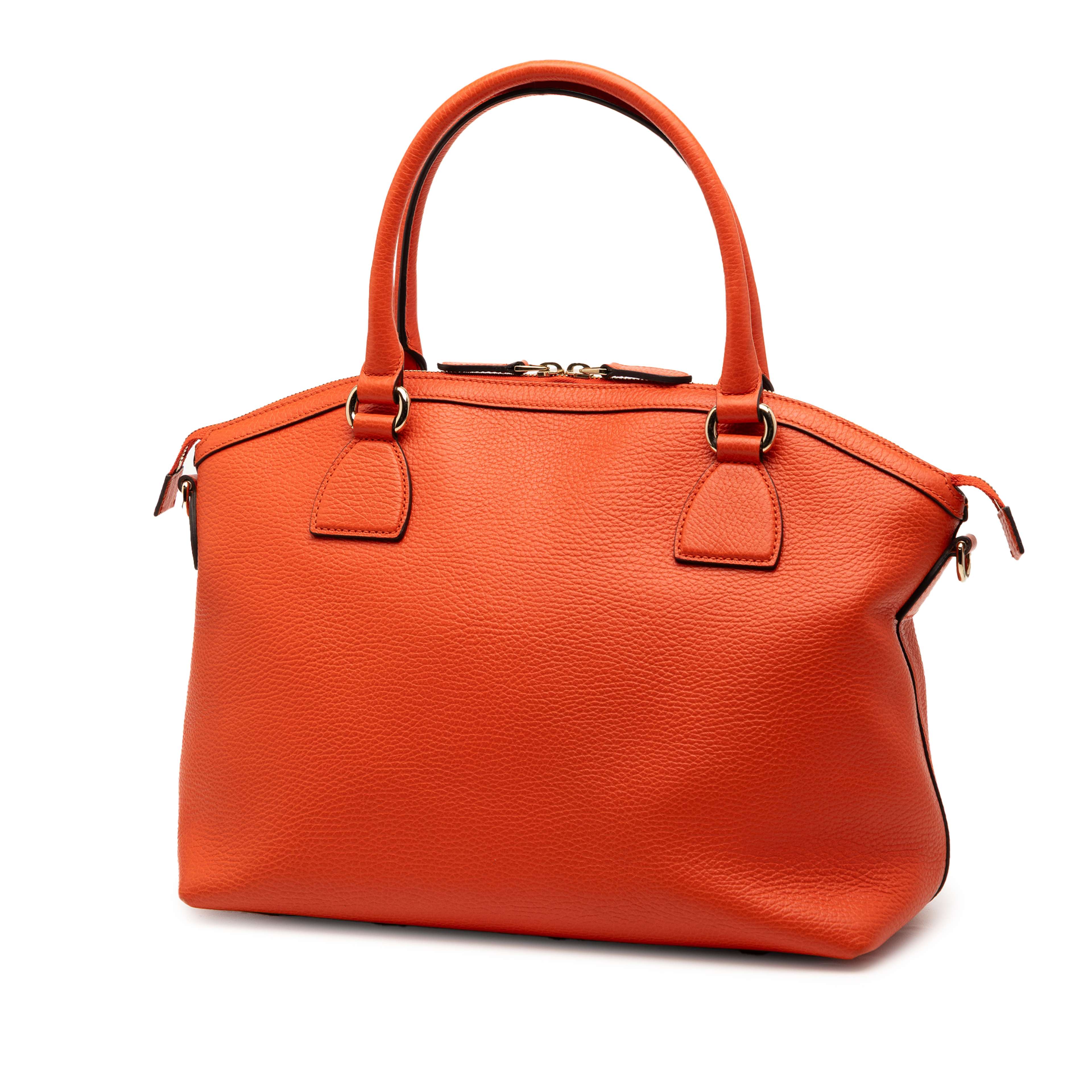 Gucci Medium Leather Gg Charm Dome Satchel, från Luxclusif, i färgen orange. Klicka för att öppna bilden i stort format
