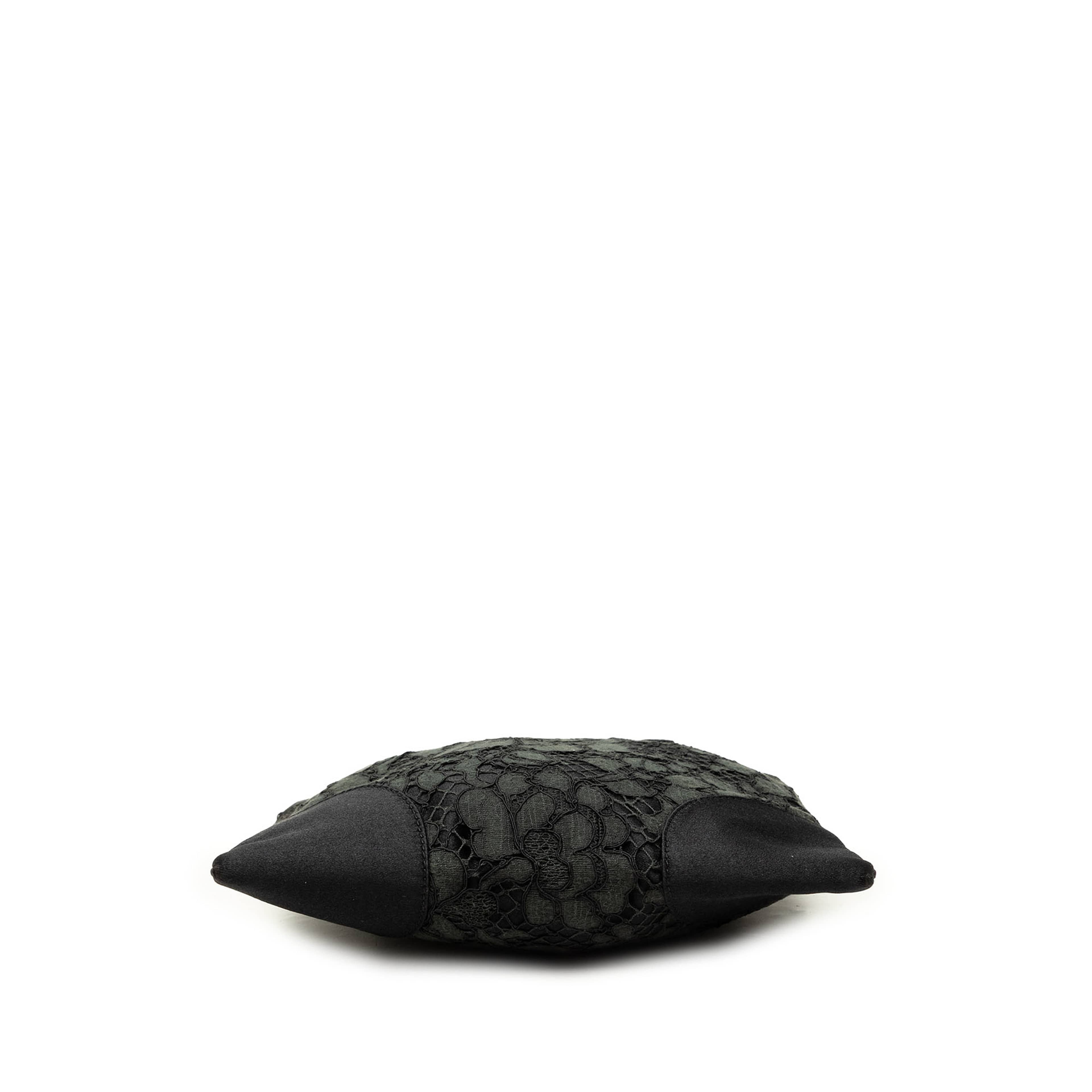 Prada Tessuto And Floral Lace Handbag, från Luxclusif, i färgen svart. Klicka för att öppna bilden i stort format