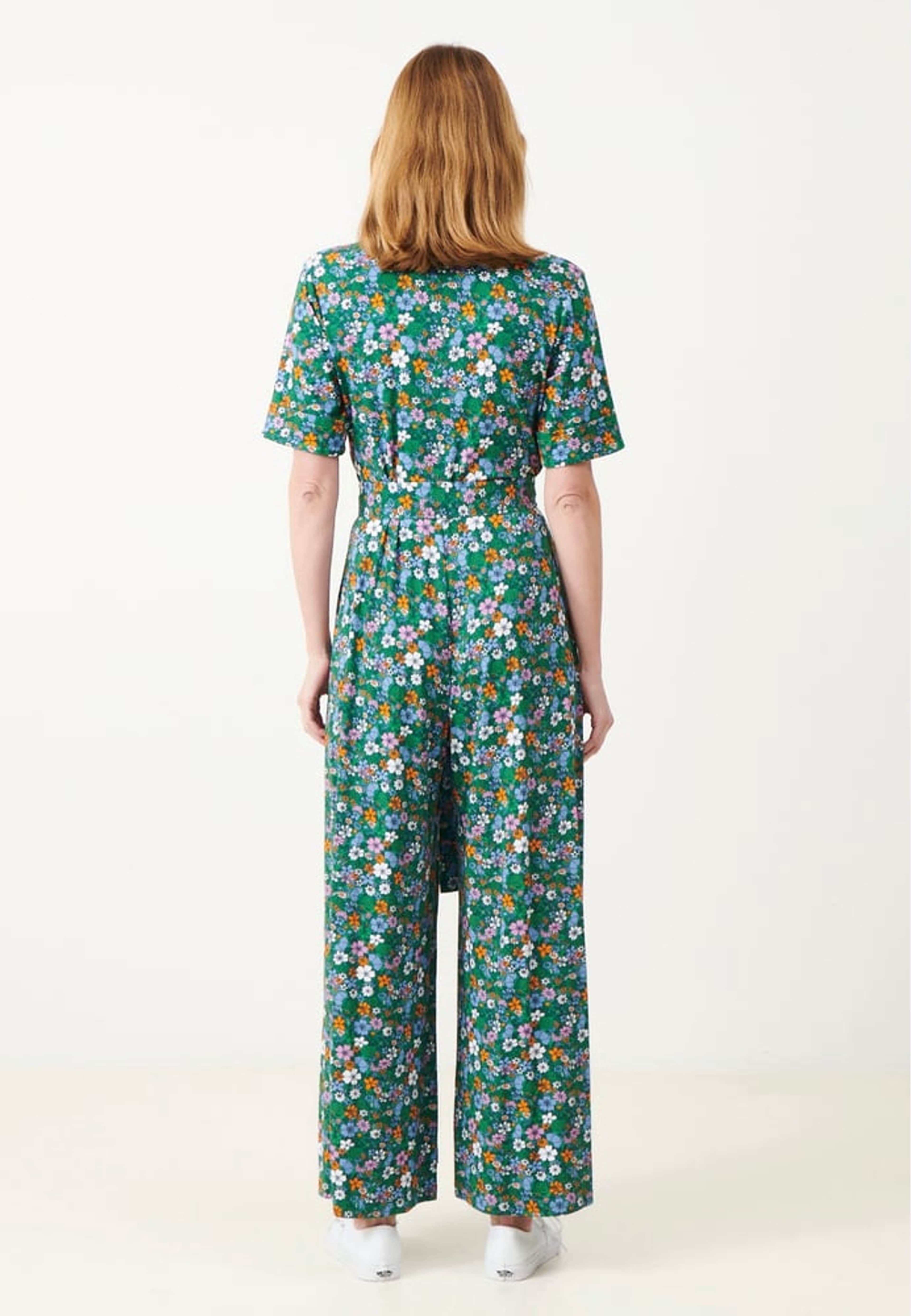 Katrina Jumpsuit, från Jumperfabriken, i färgen green. Klicka för att öppna bilden i stort format