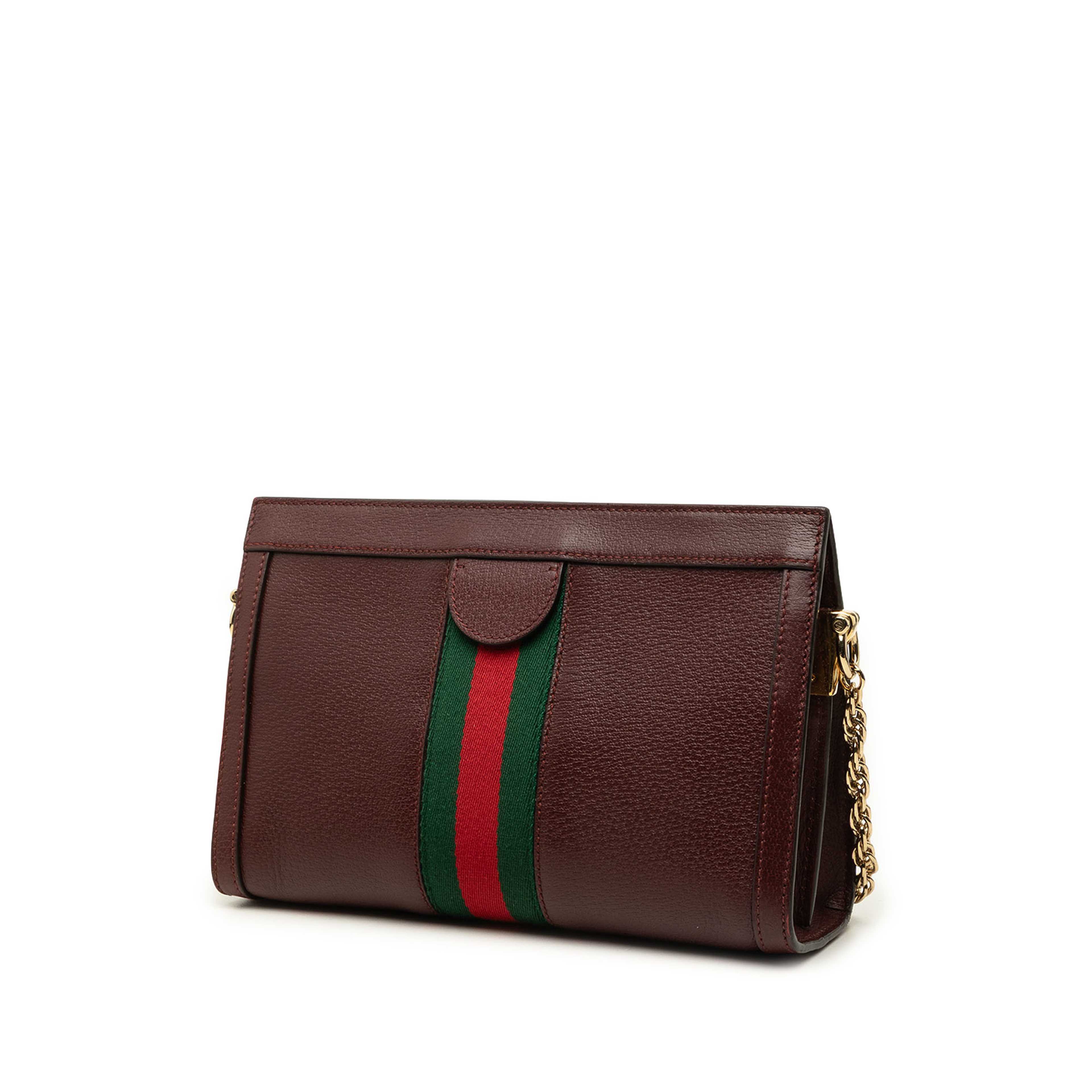 Gucci Small Calfskin Web Ophidia Chain Crossbody, från Luxclusif, i färgen röd. Klicka för att öppna bilden i stort format
