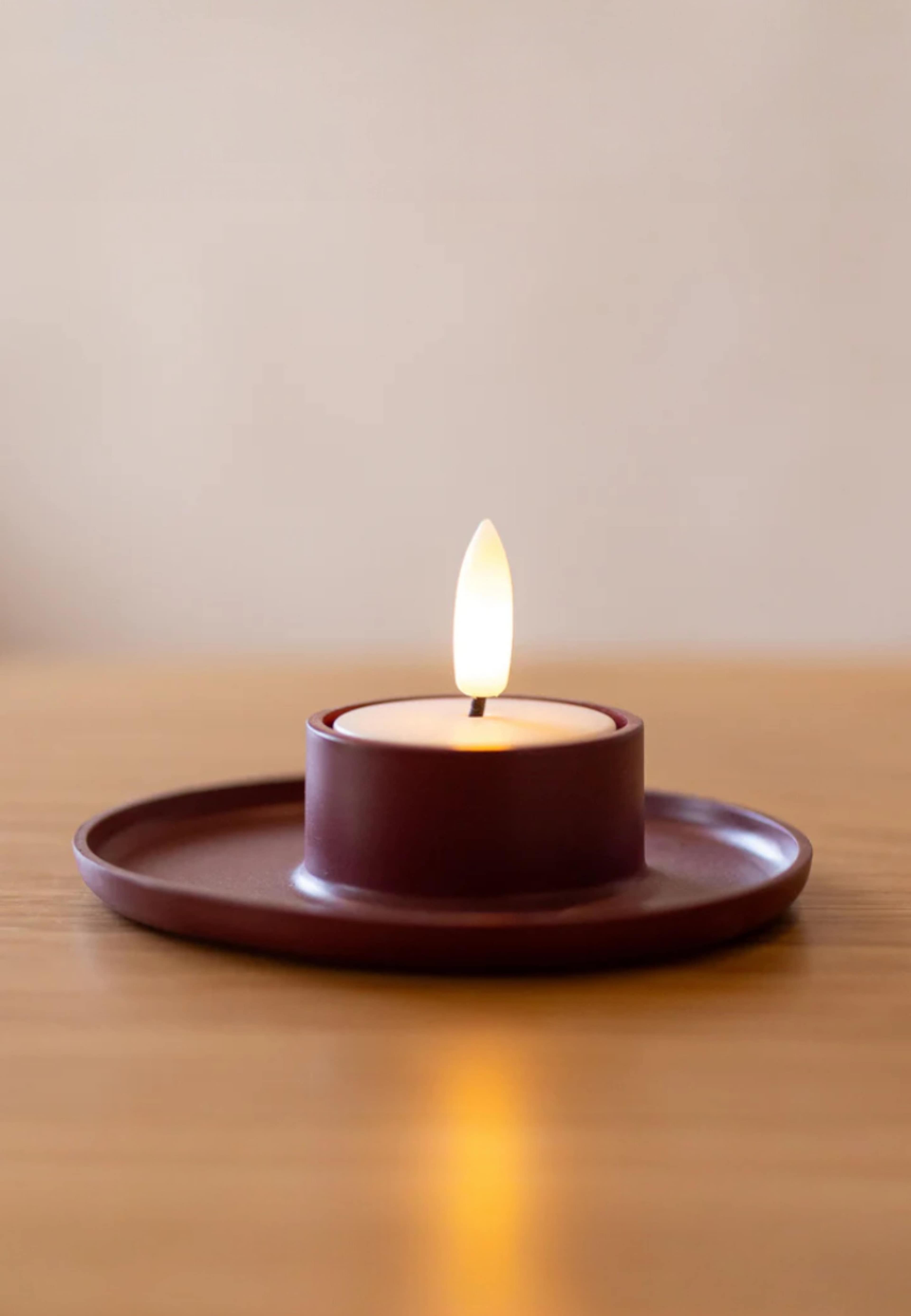 Sia Led Uppladdningsbara Värmeljus 4 St, från Led Nordic, i färgen vit. Klicka för att öppna bilden i stort format