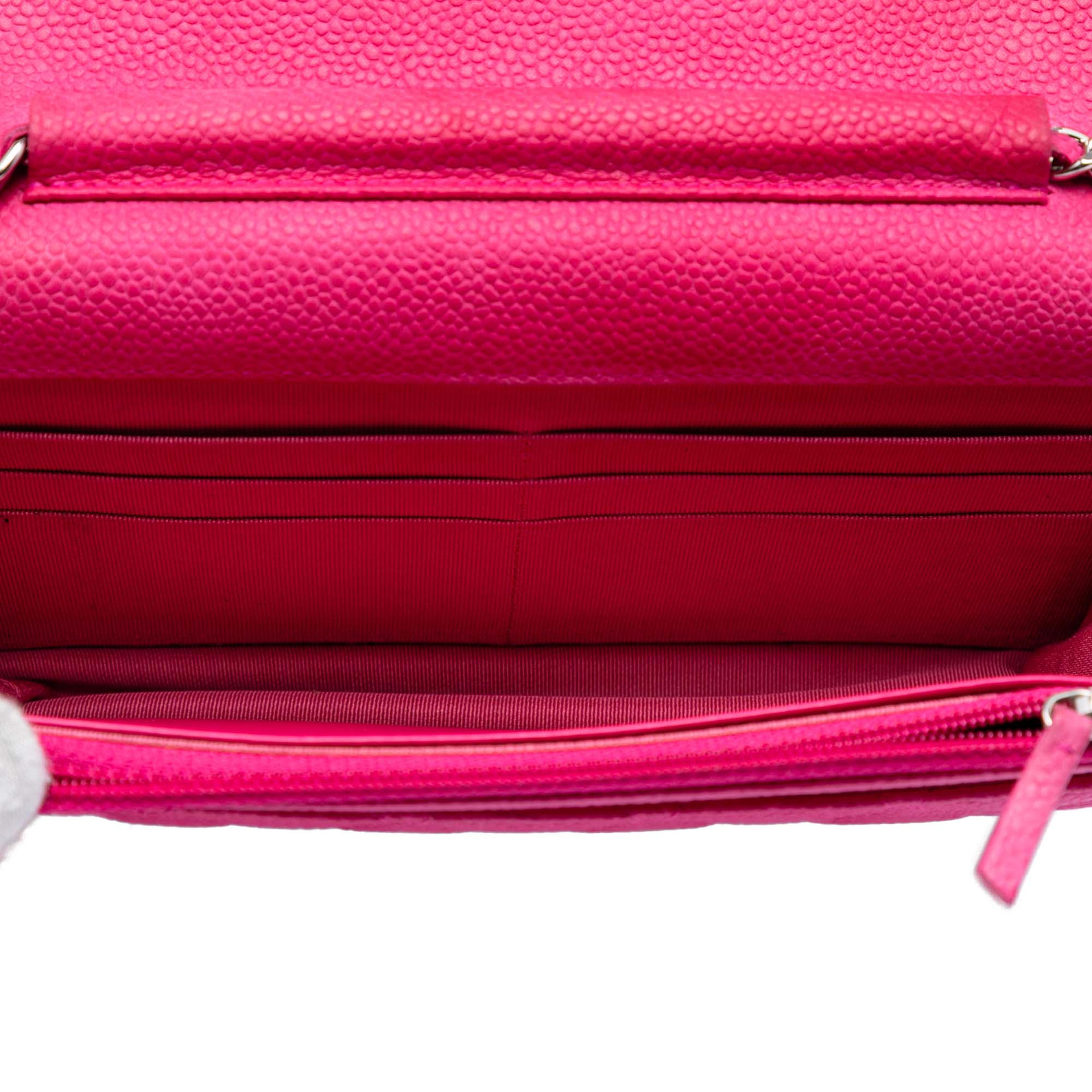 Chanel Cc Quilted Caviar Wallet On Chain, från Luxclusif, i färgen rosa. Klicka för att öppna bilden i stort format