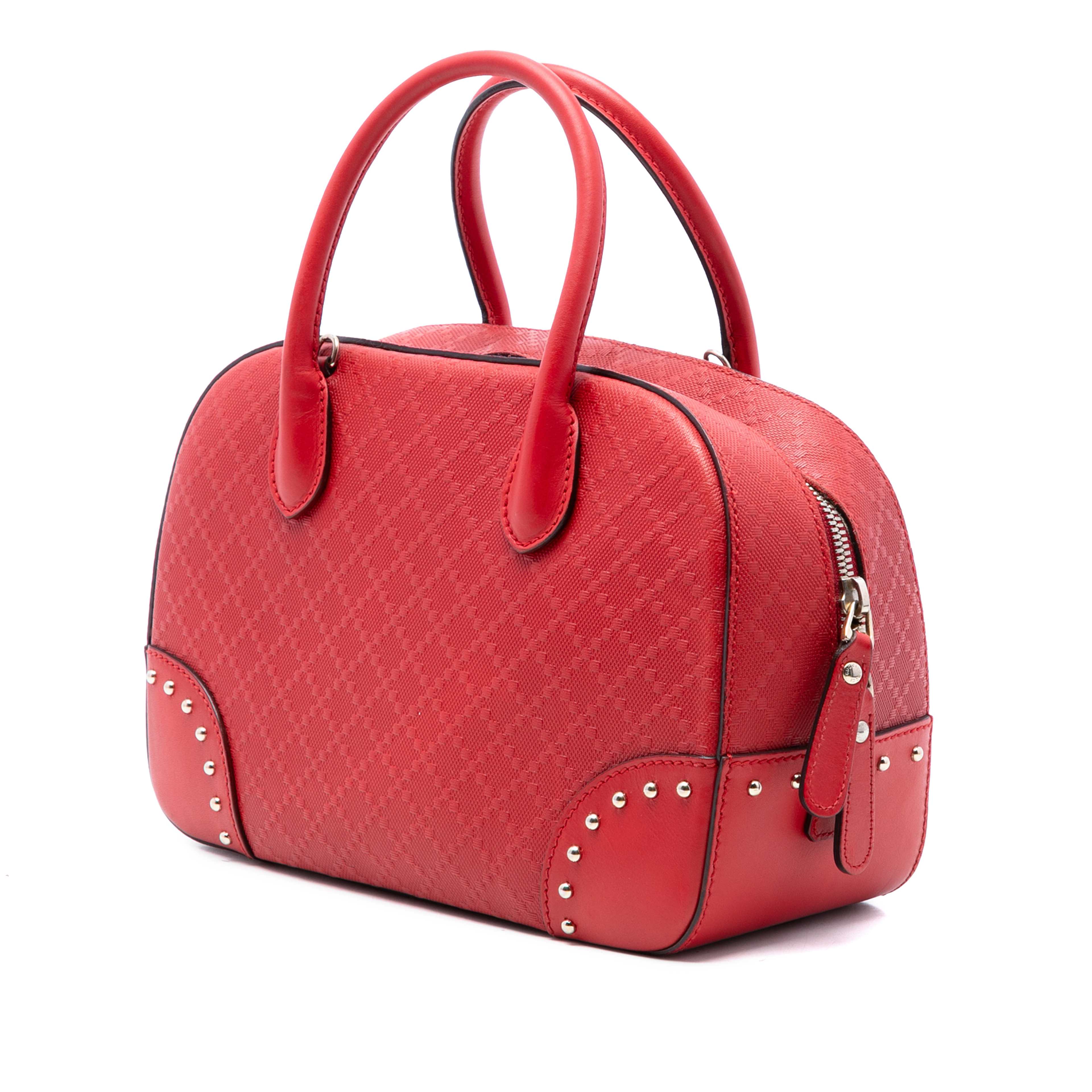 Gucci Diamante Bright Leather Satchel, från Luxclusif, i färgen röd. Klicka för att öppna bilden i stort format