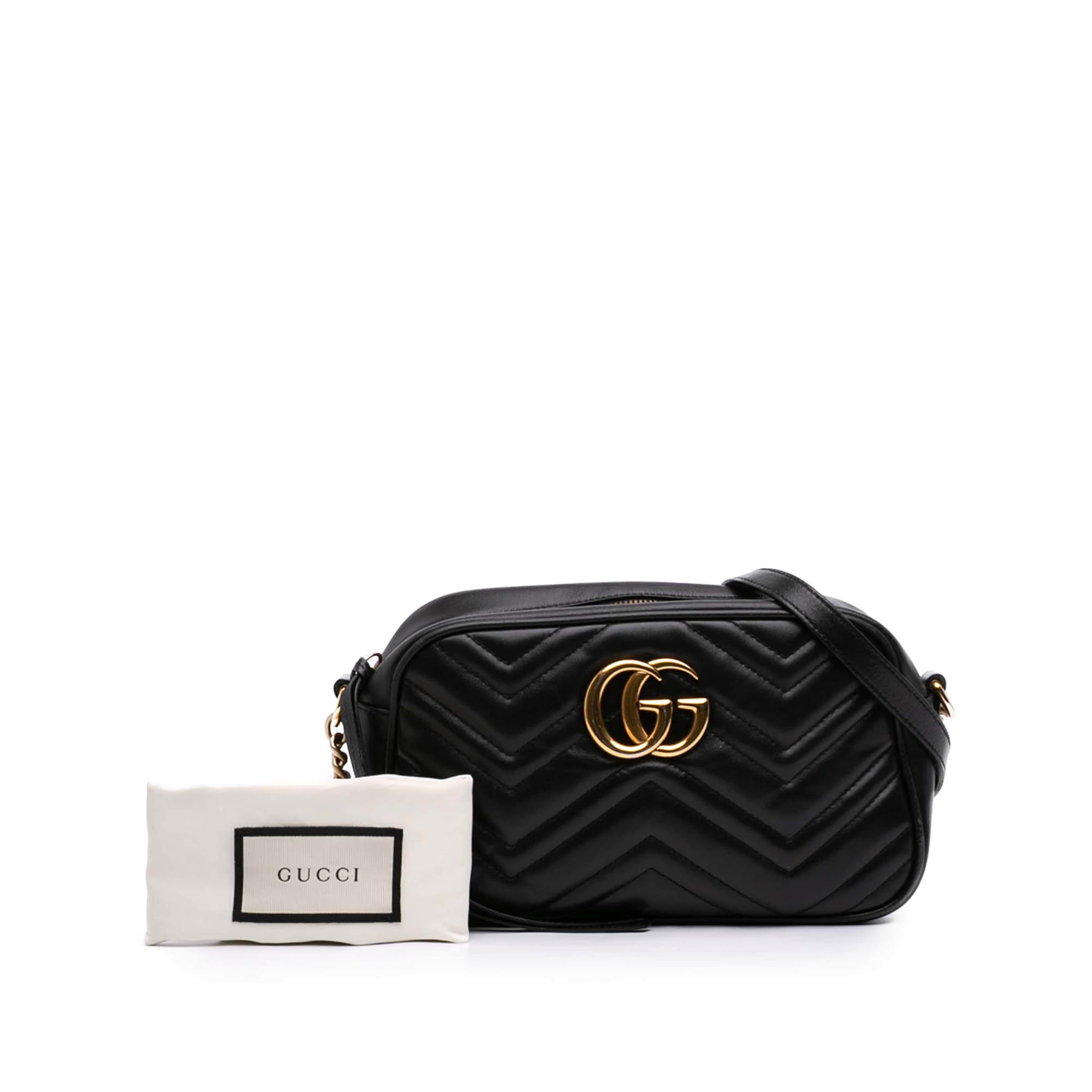 Gucci Small Gg Marmont Matelasse Calfskin Crossbody, från Luxclusif, i färgen svart. Klicka för att öppna bilden i stort format