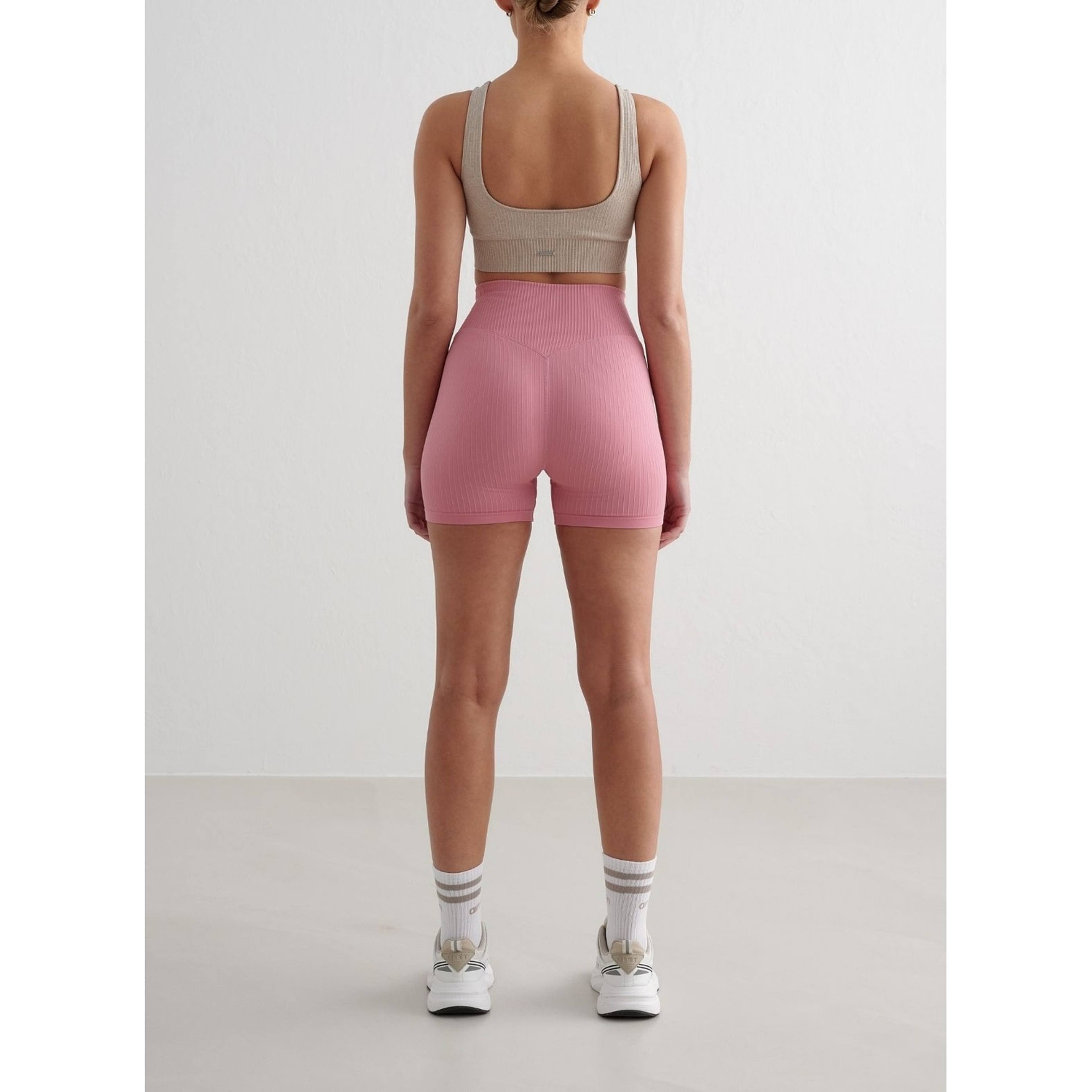 Desert Rose Ribbed Seamless Midi Biker Shorts