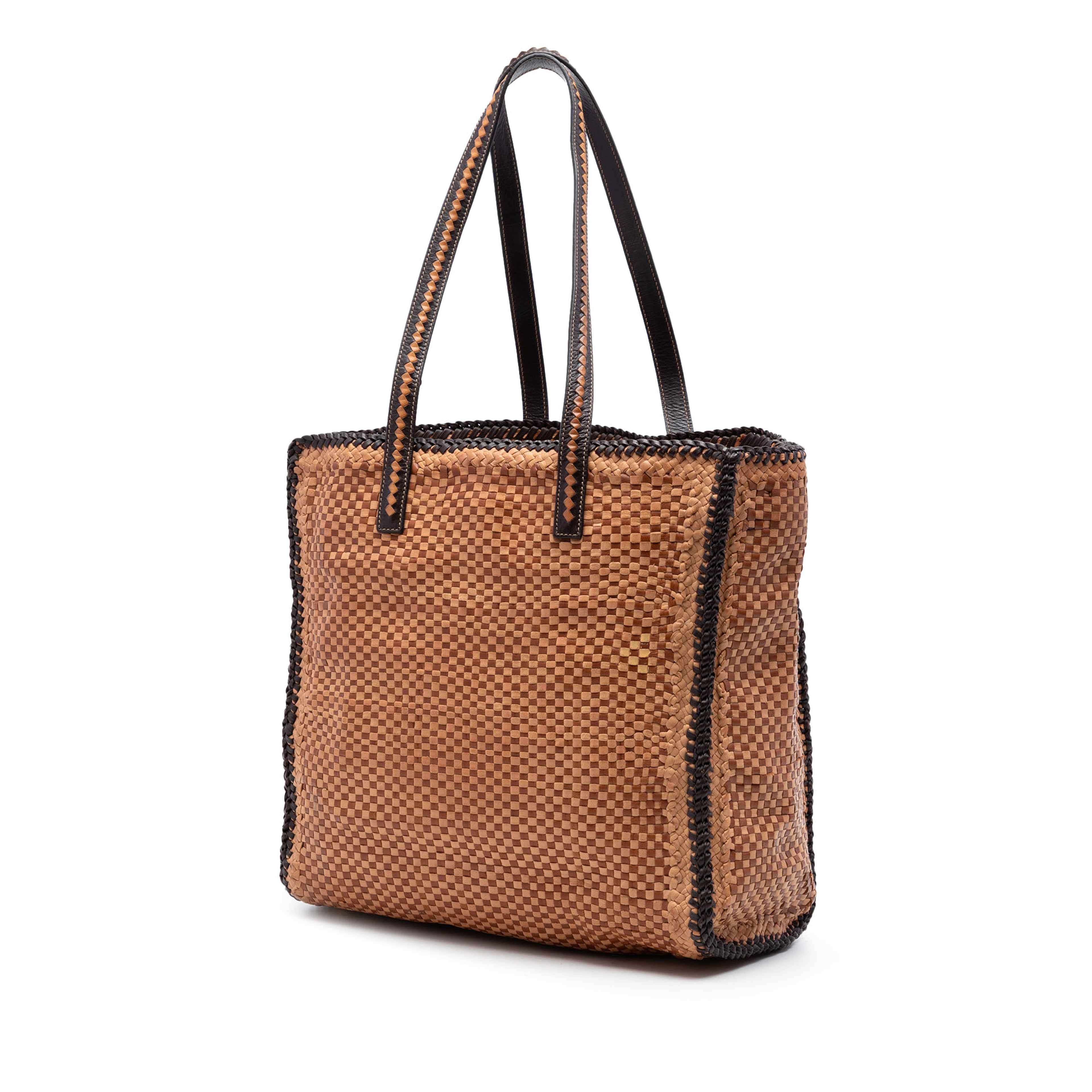 Prada Woven Goatskin Madras Tote, från Luxclusif, i färgen brun. Klicka för att öppna bilden i stort format
