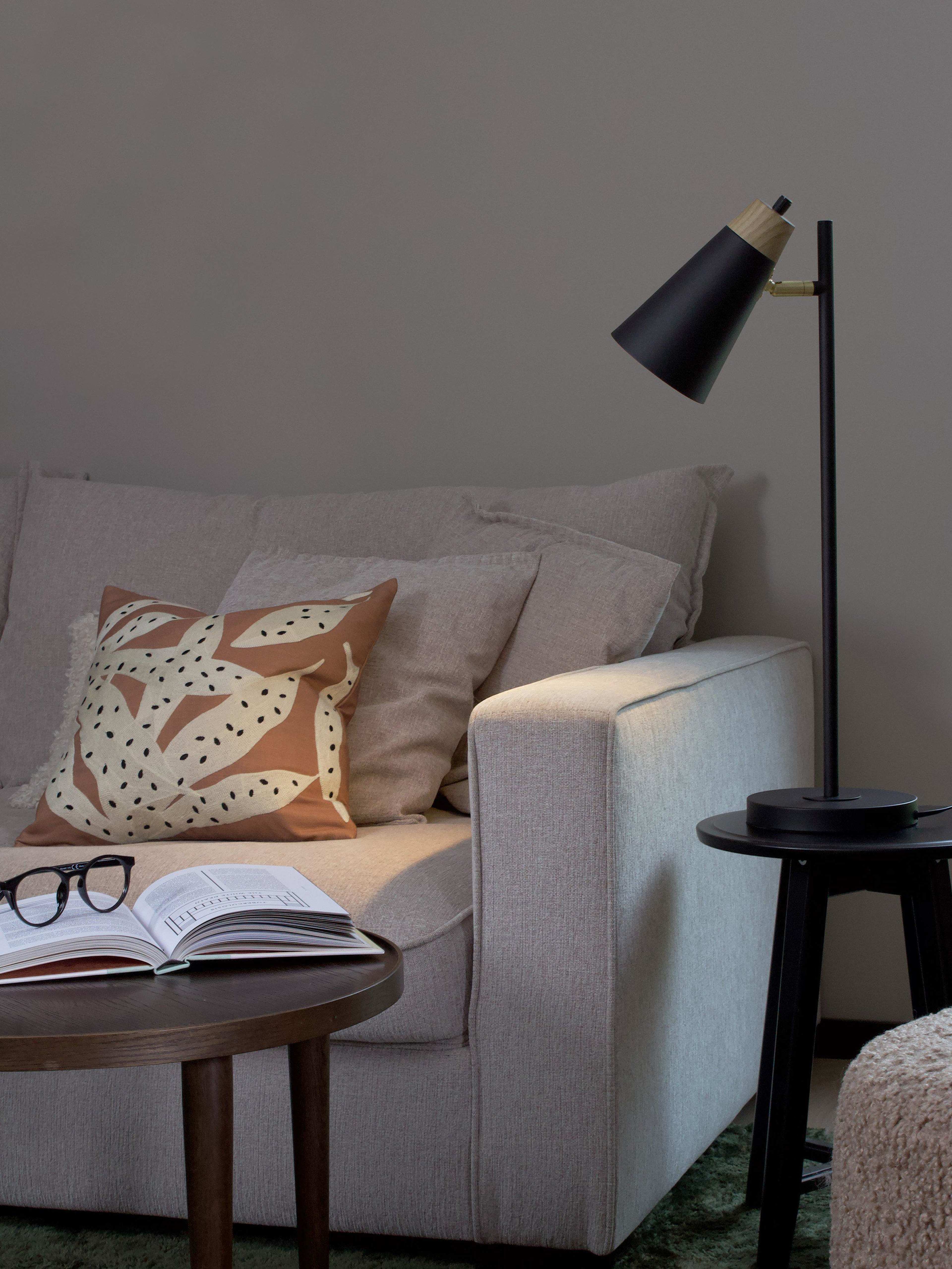 Wien Bordslampa, från PR Home, i färgen svart. Klicka för att öppna bilden i stort format