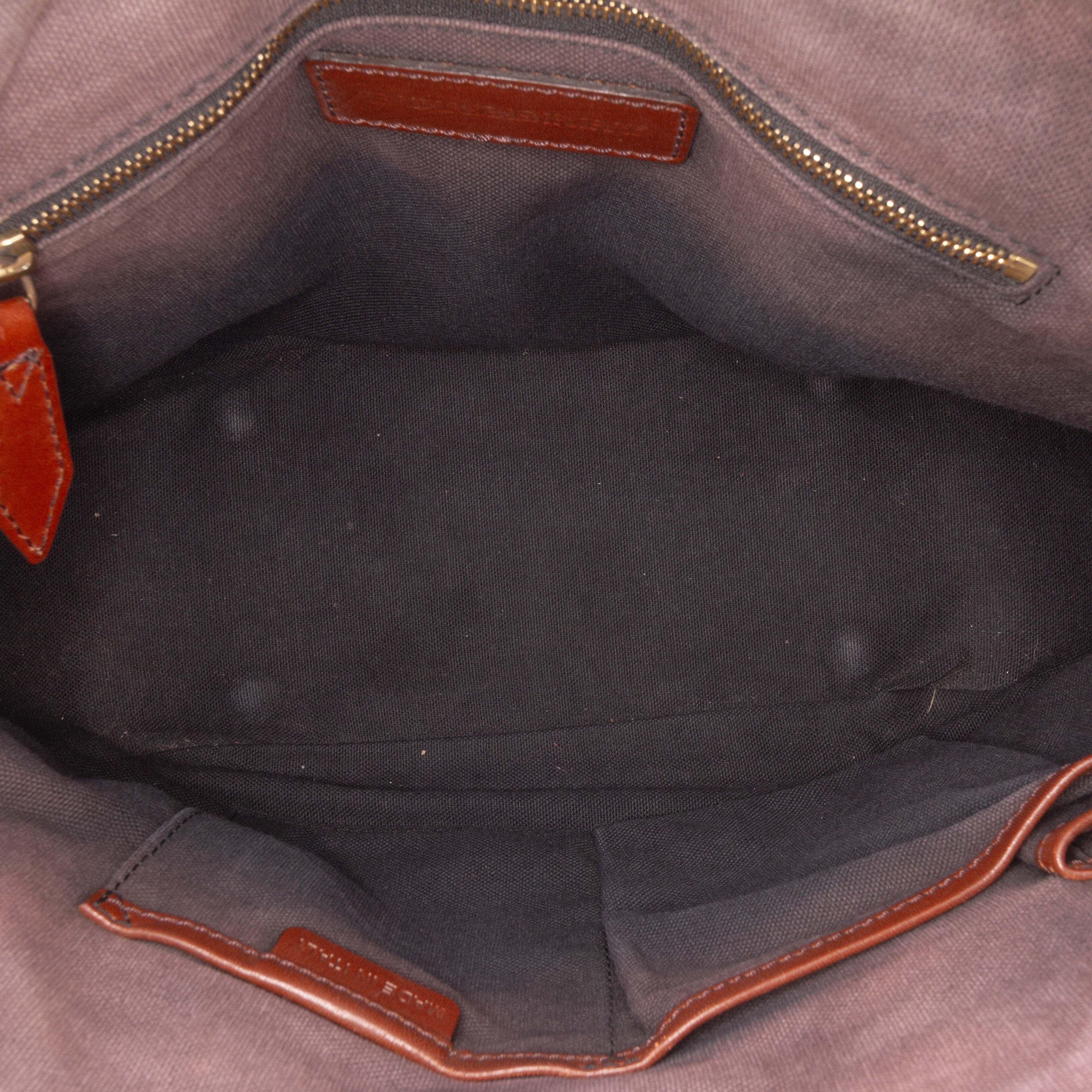 Burberry Small Leather Trimmed House Check Canvas Bridle Orchard Satchel, från Luxclusif, i färgen beige. Klicka för att öppna bilden i stort format