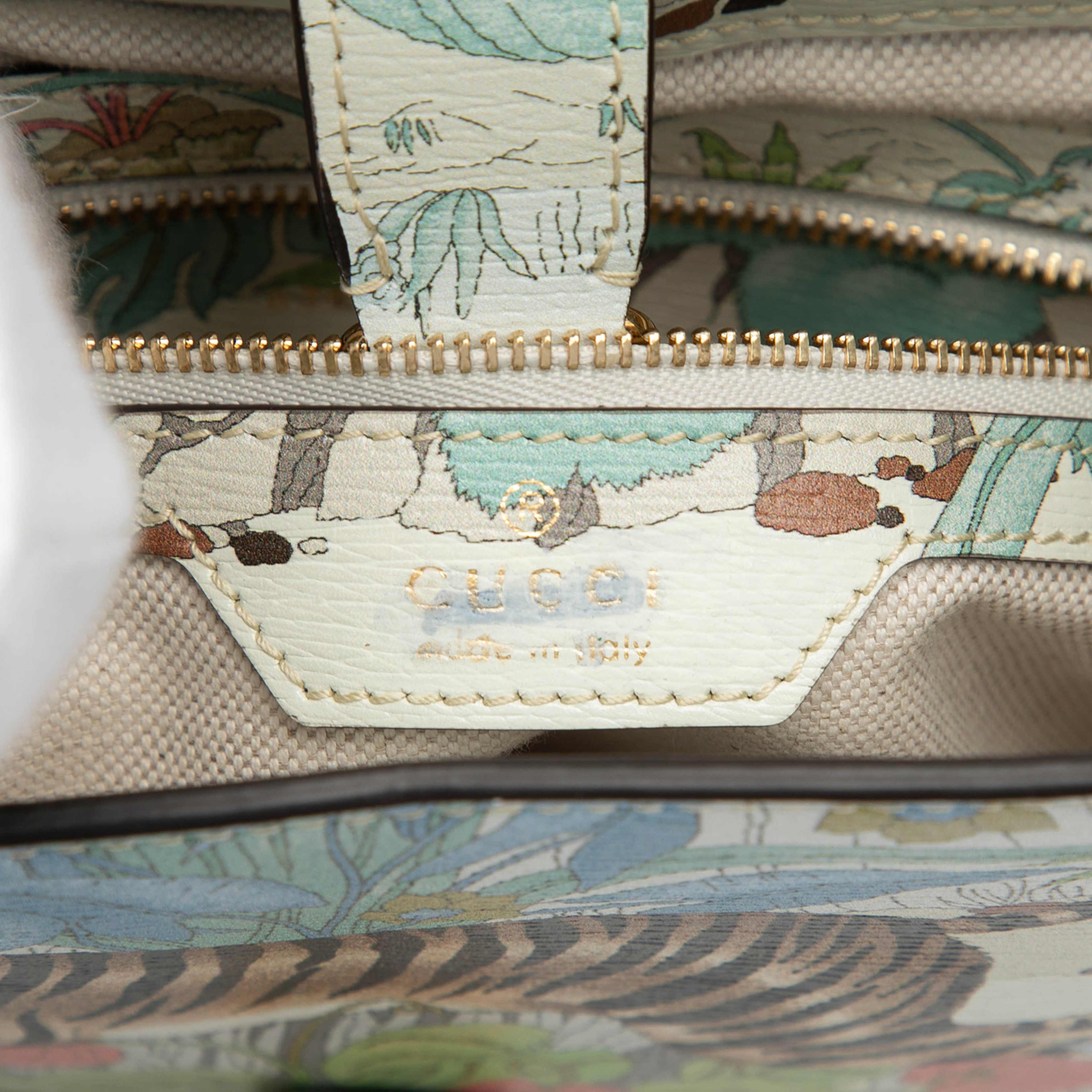 Gucci Small Calfskin Tiger Jackie 1961 Crossbody, från Luxclusif, i färgen blue. Klicka för att öppna bilden i stort format