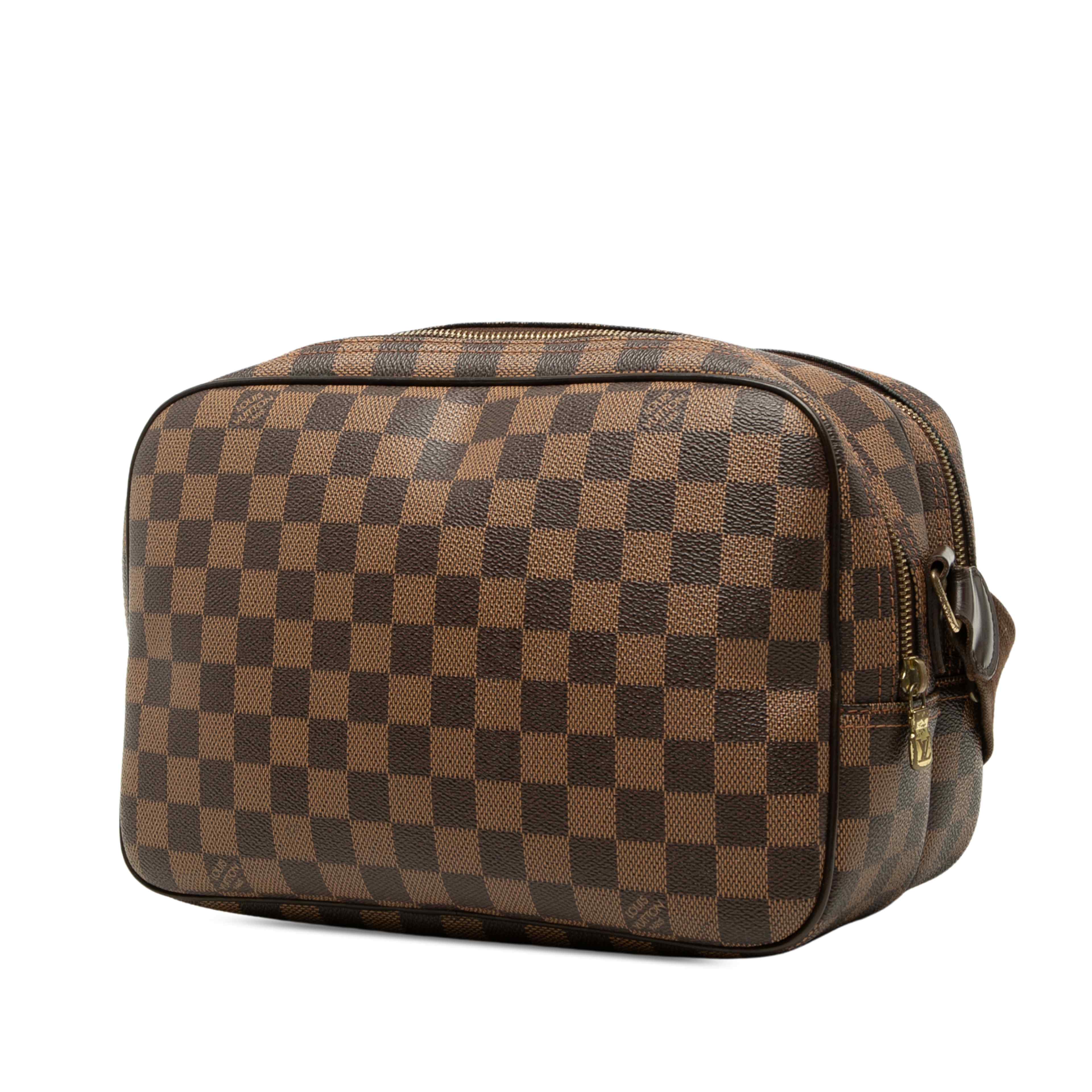 Louis Vuitton Damier Ebene Reporter Pm, från Luxclusif, i färgen brun. Klicka för att öppna bilden i stort format
