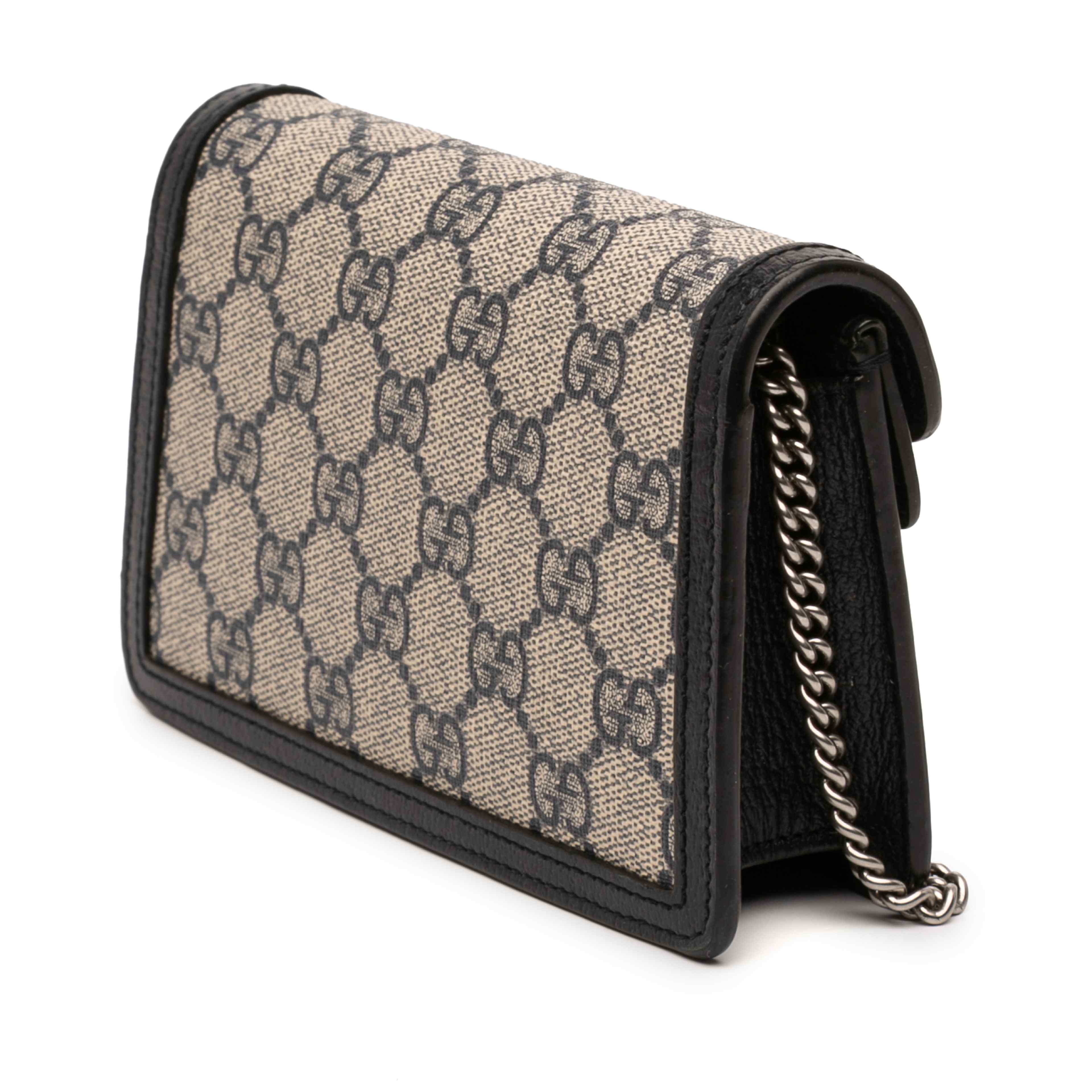 Gucci Mini Gg Supreme Dionysus Crossbody, från Luxclusif, i färgen beige. Klicka för att öppna bilden i stort format