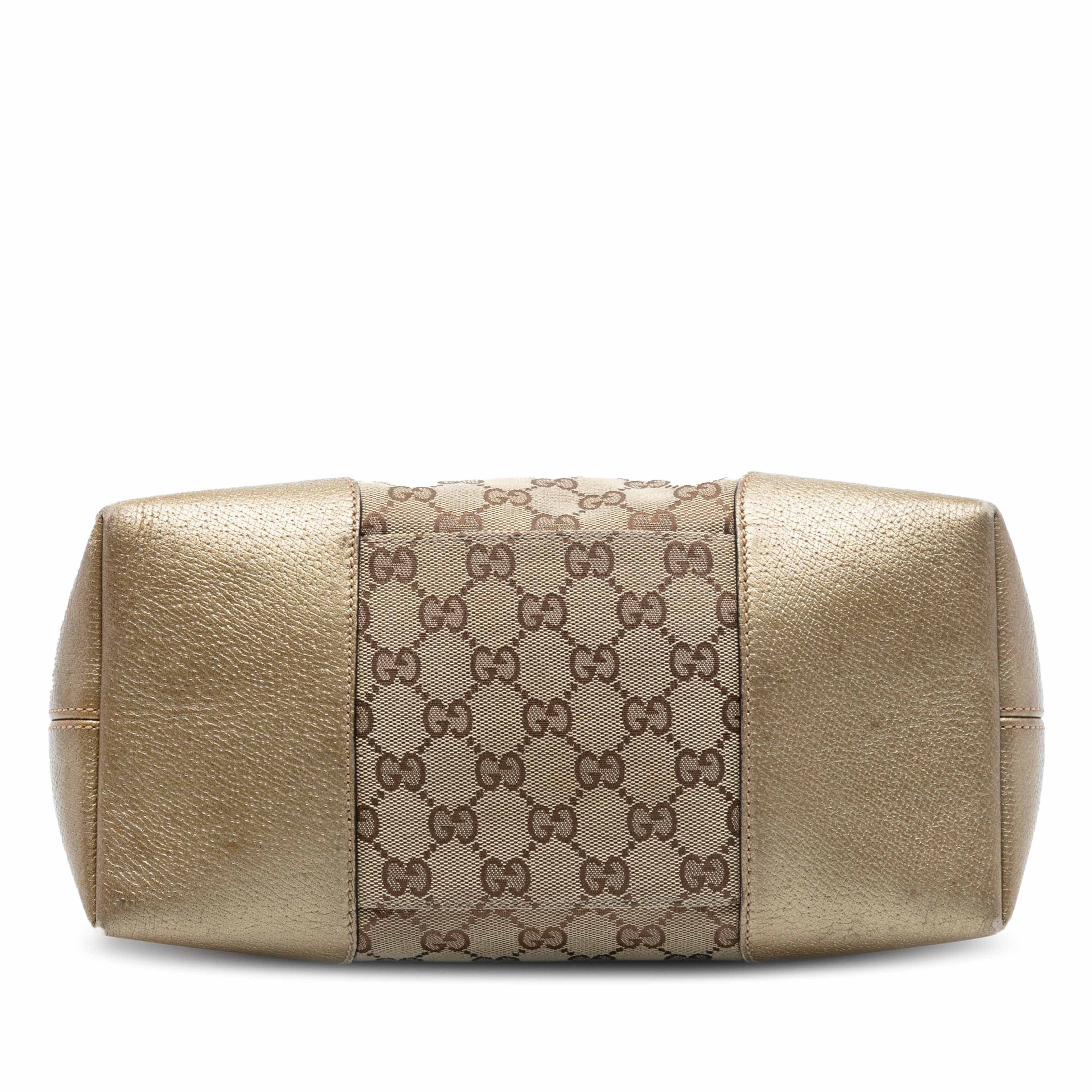 Gucci Medium Gg Canvas Bree Fold Over Tote, från Luxclusif, i färgen beige. Klicka för att öppna bilden i stort format