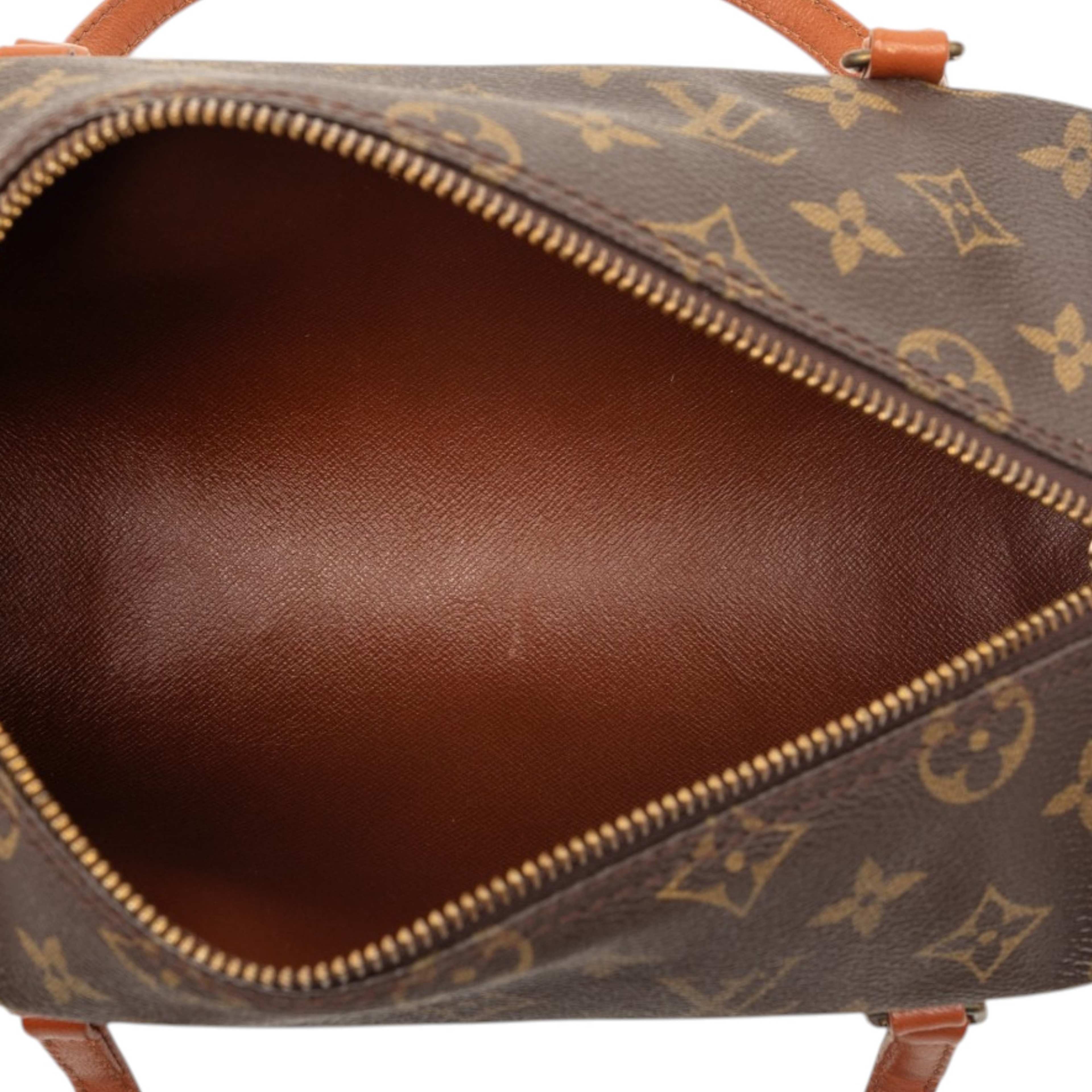 Louis Vuitton Monogram Papillon 26, från Luxclusif, i färgen brown. Klicka för att öppna bilden i stort format