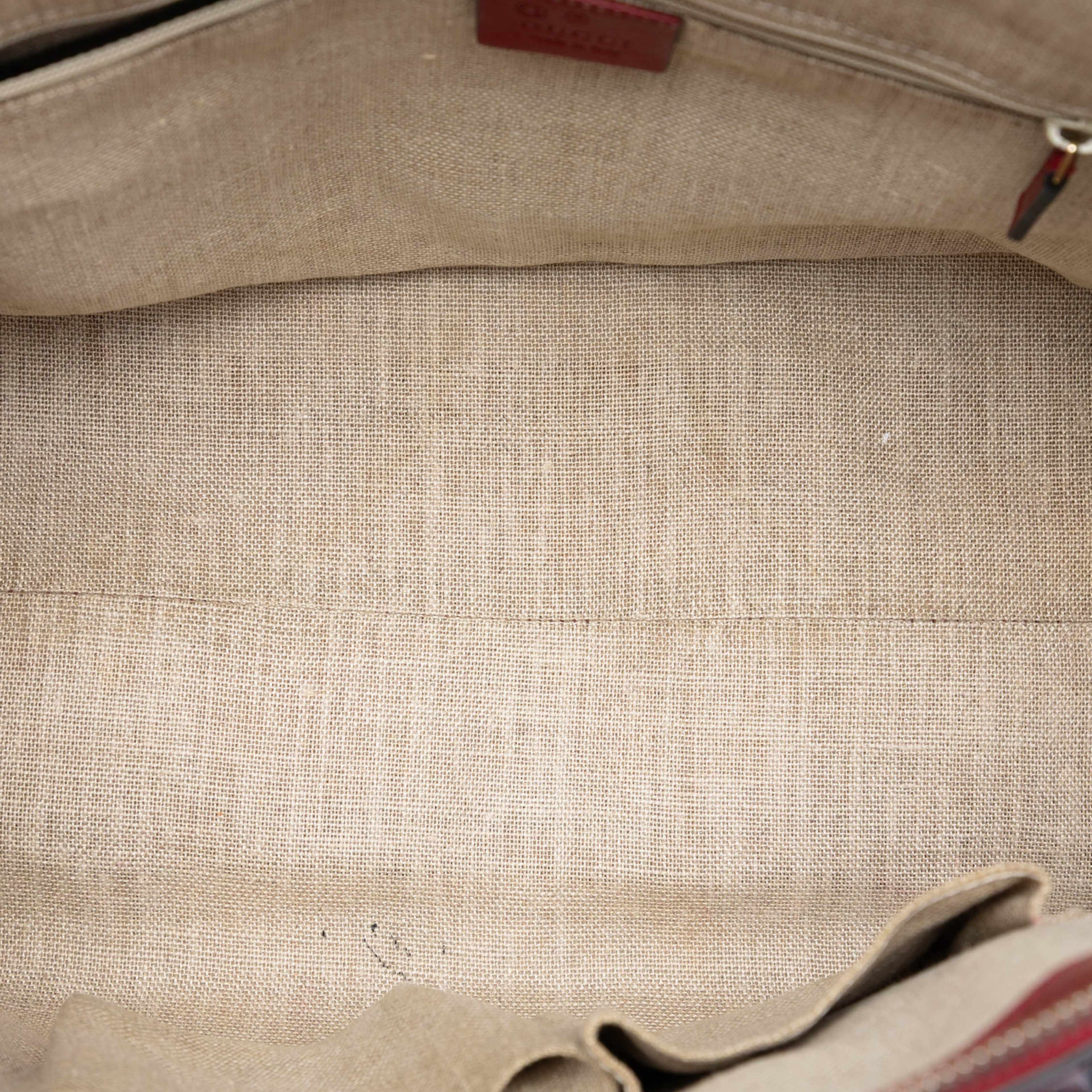 Gucci Large Microguccissima Dome Satchel, från Luxclusif, i färgen röd. Klicka för att öppna bilden i stort format