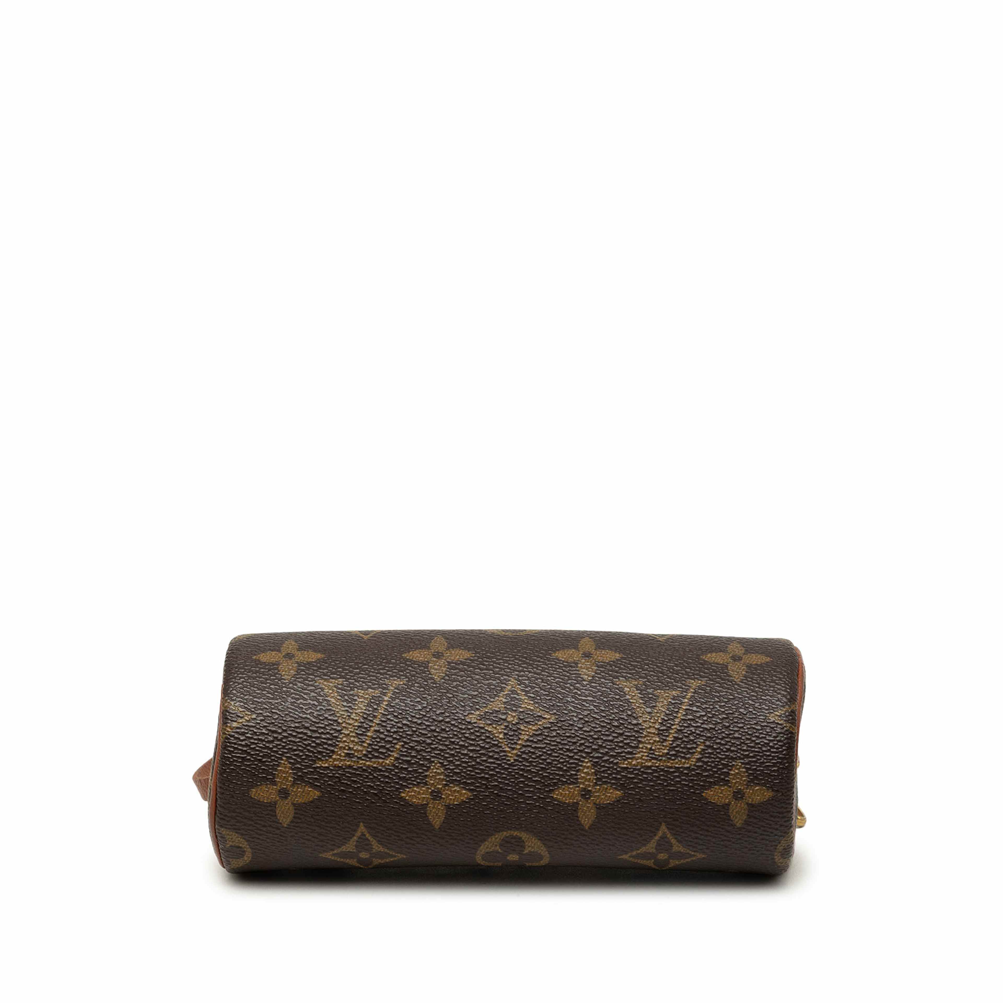 Louis Vuitton Monogram Papillon Pochette, från Luxclusif, i färgen brun. Klicka för att öppna bilden i stort format
