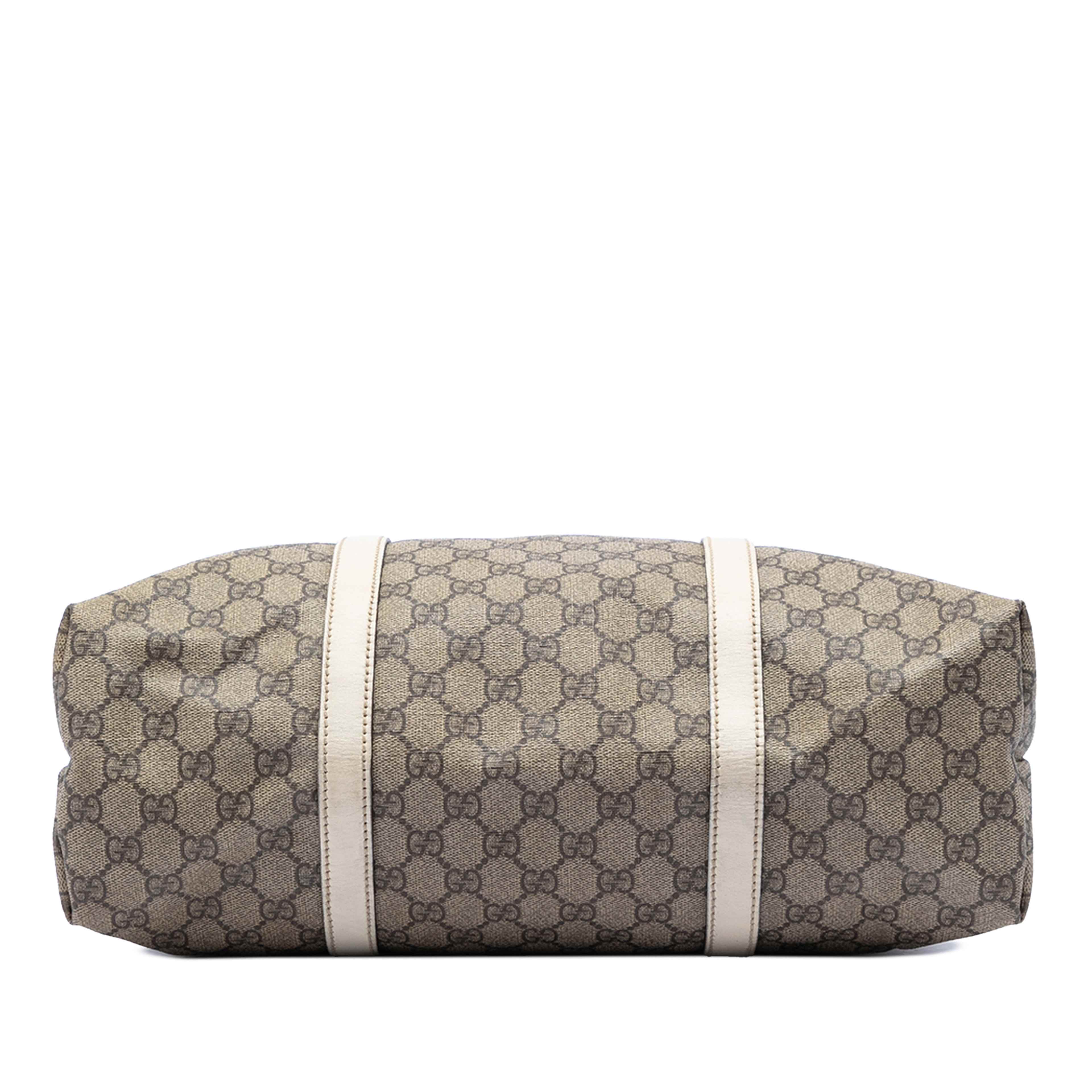Gucci Gg Supreme Joy Vertical Tote, från Luxclusif, i färgen beige. Klicka för att öppna bilden i stort format