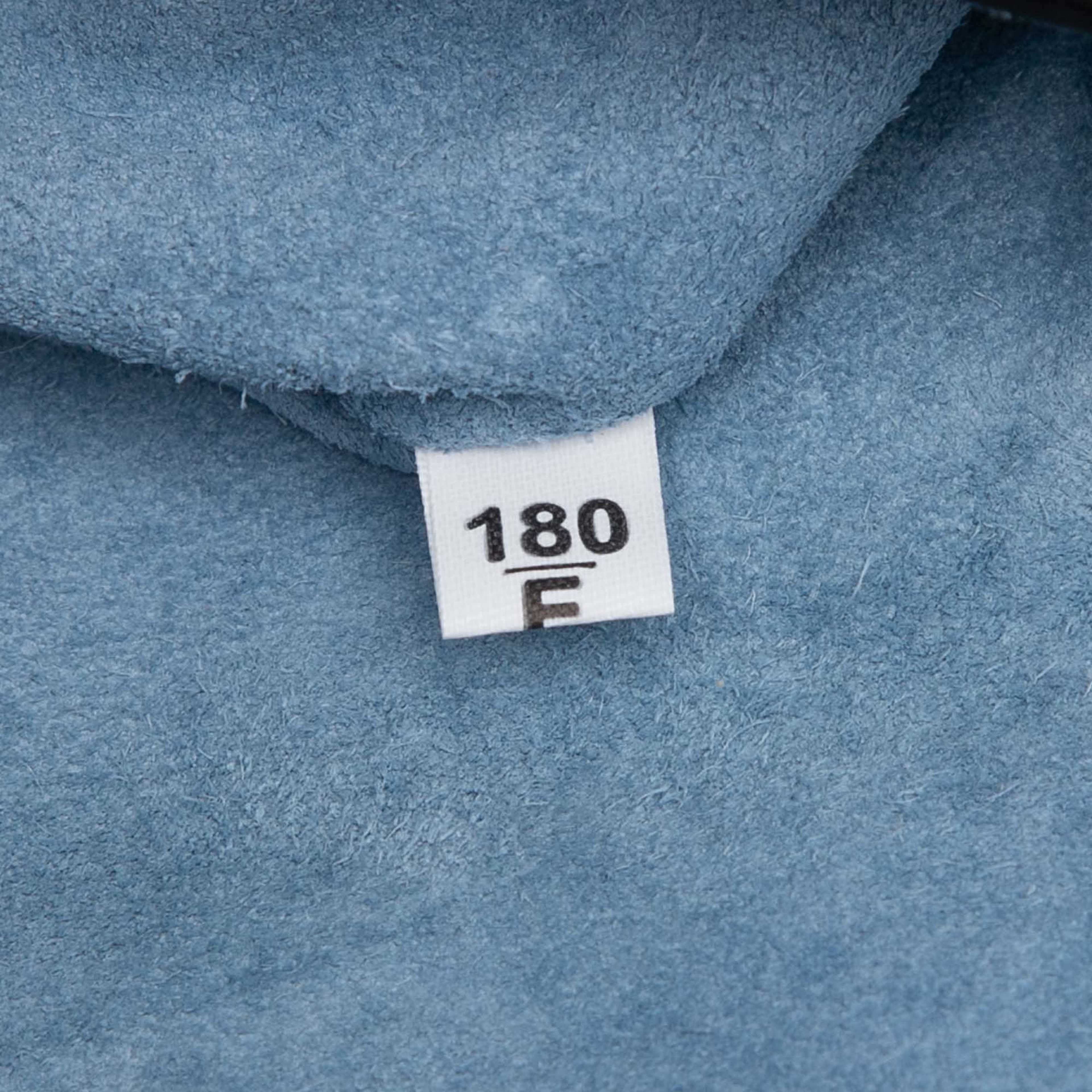 Prada Glace Calf Studded Etiquette Crossbody, från Luxclusif, i färgen blush. Klicka för att öppna bilden i stort format