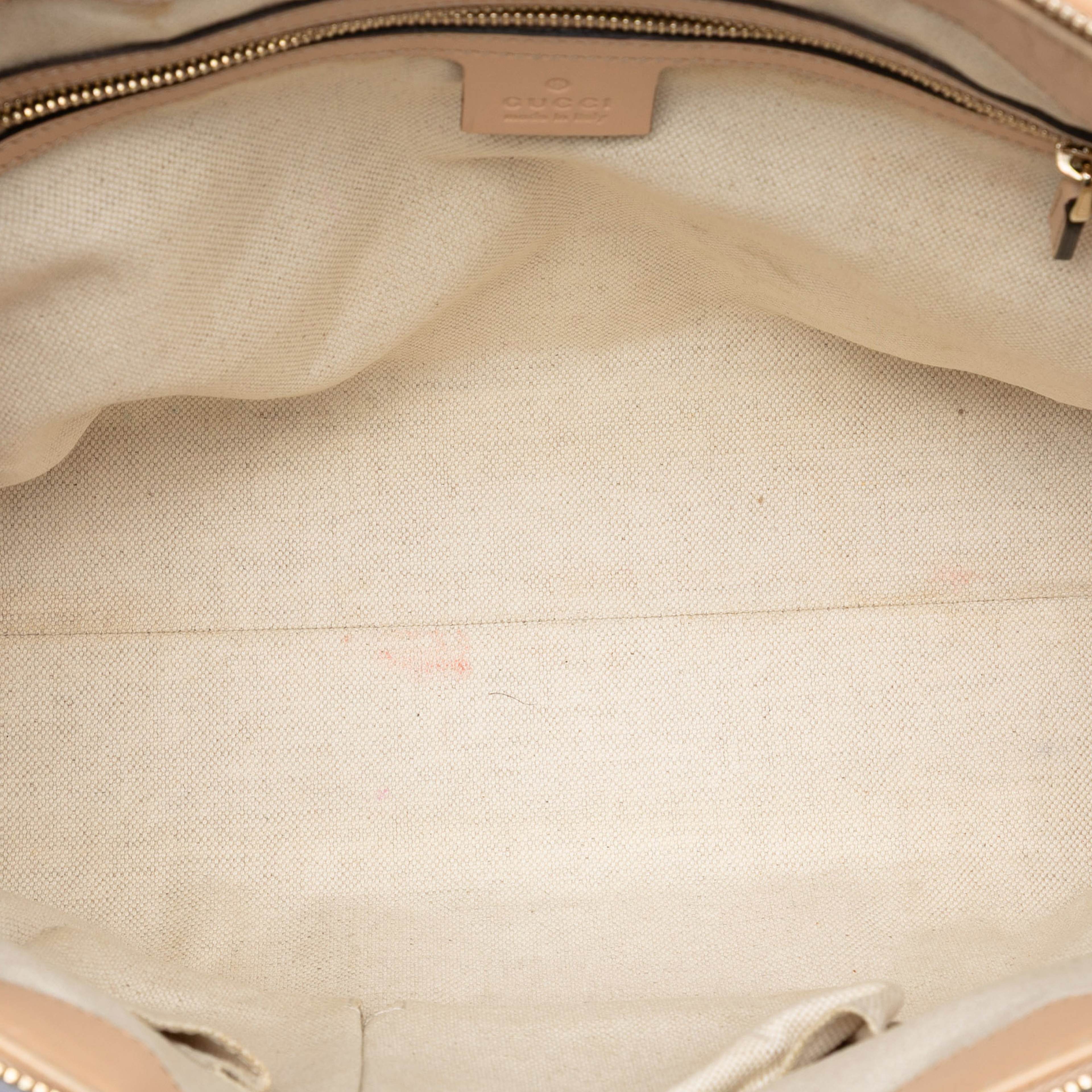 Gucci Gg Canvas Lovely Tote, från Luxclusif, i färgen rosa. Klicka för att öppna bilden i stort format