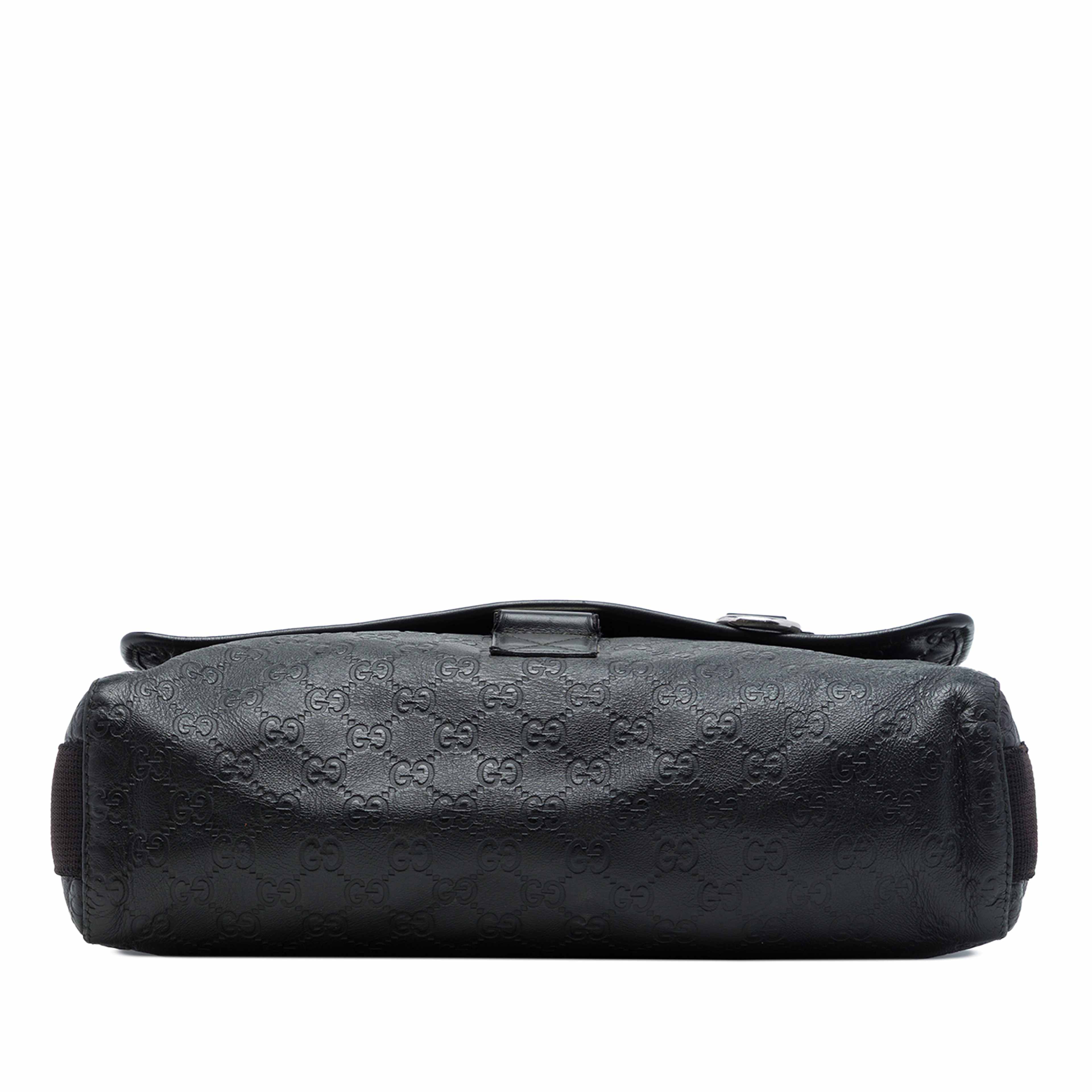 Gucci Guccissima Web Crossbody, från Luxclusif, i färgen svart. Klicka för att öppna bilden i stort format